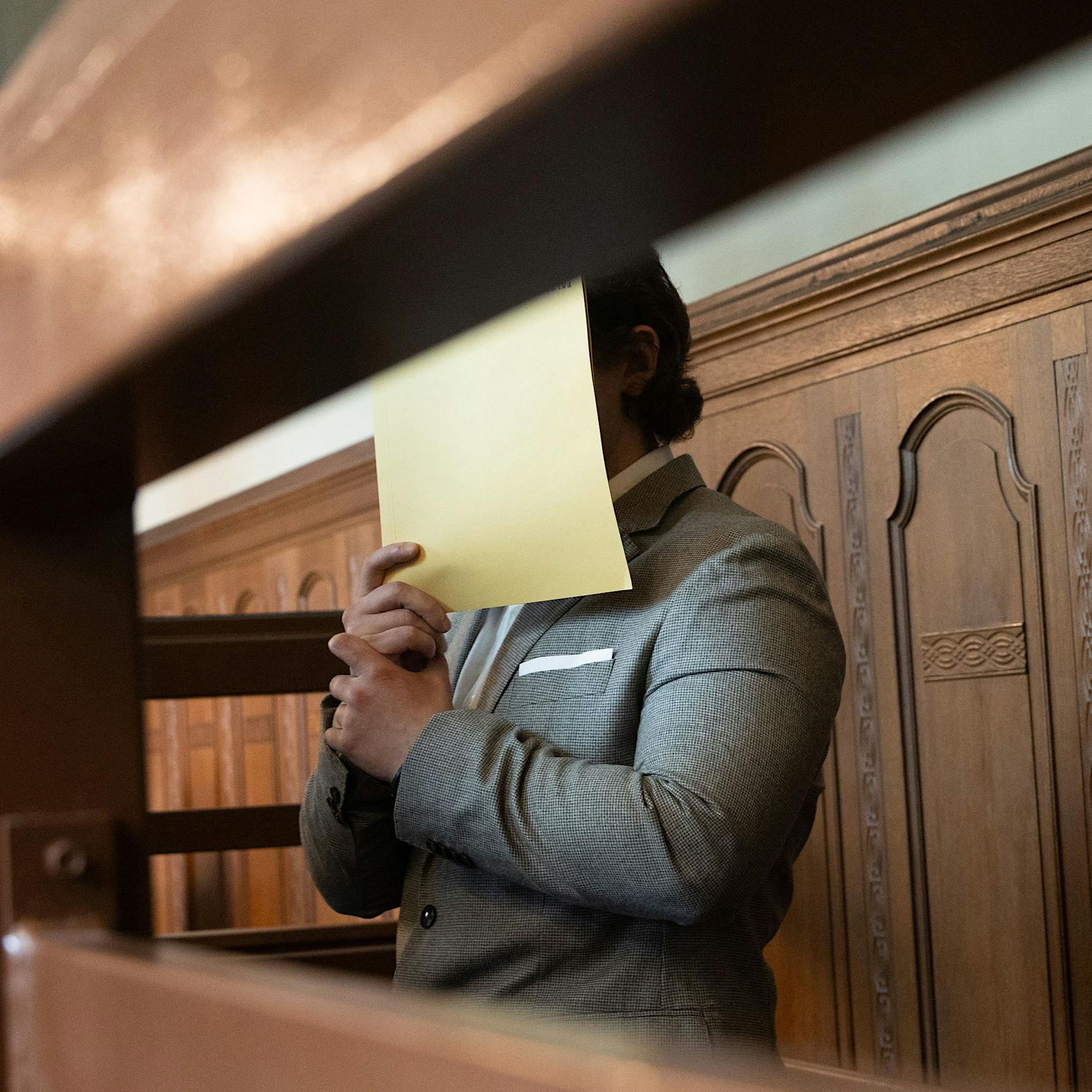 „Mafiaboss“ in Berlin vor Gericht: Anwälte sprechen von möglicher Inszenierung durch Serbien