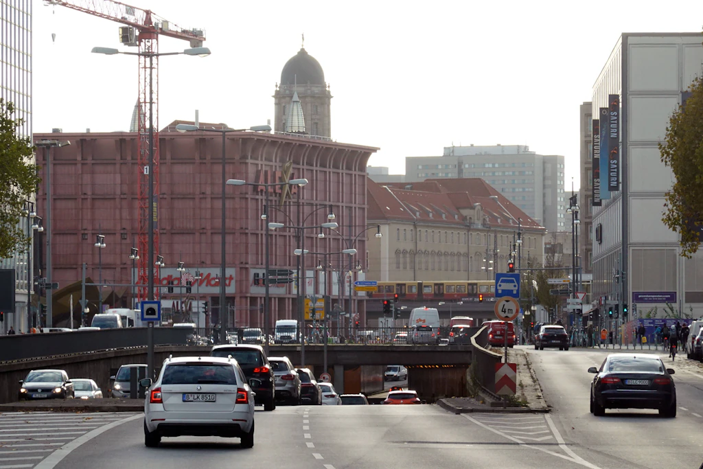 Staufalle Alexanderplatz: Tunnel in der Grunerstraße ist dicht