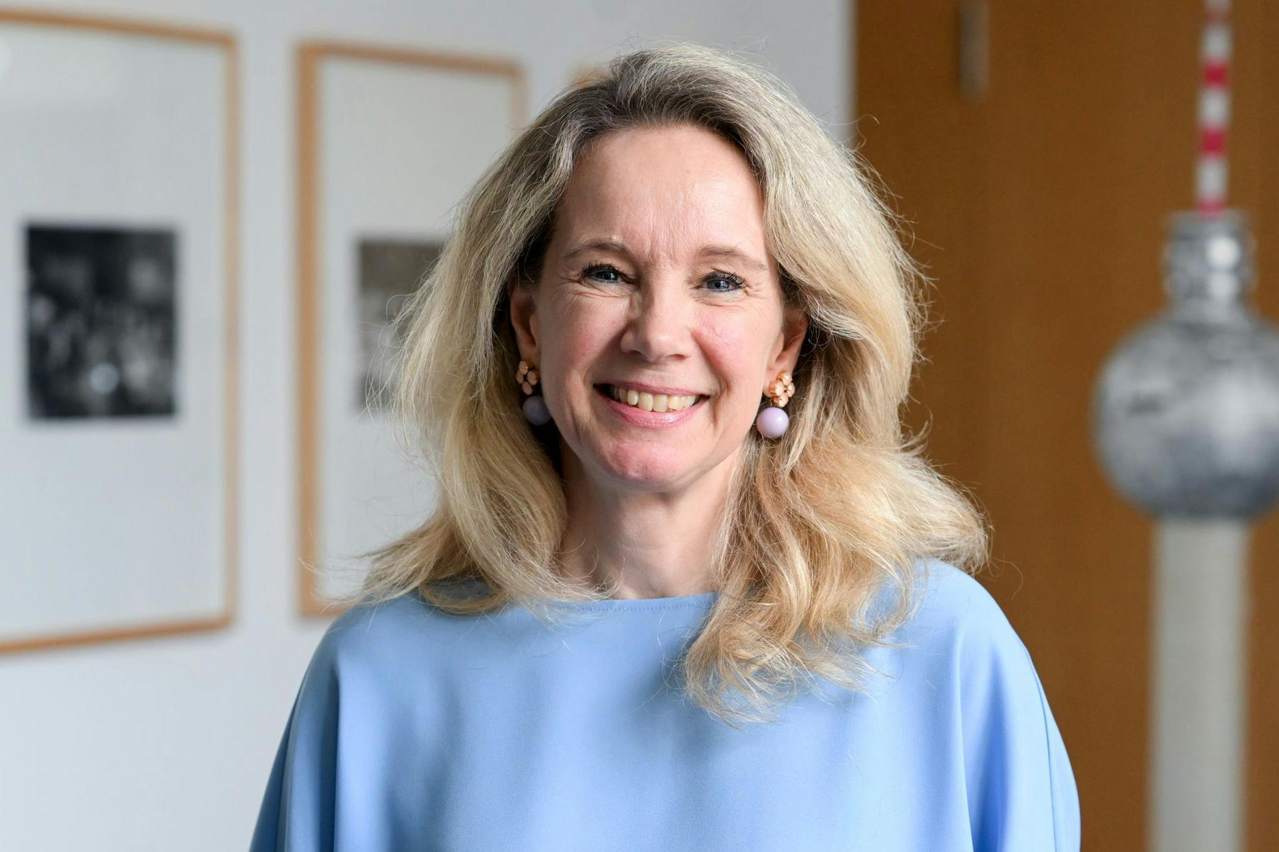 Die Kultursenatorin Sarah Wedl-Wilson (parteilos)