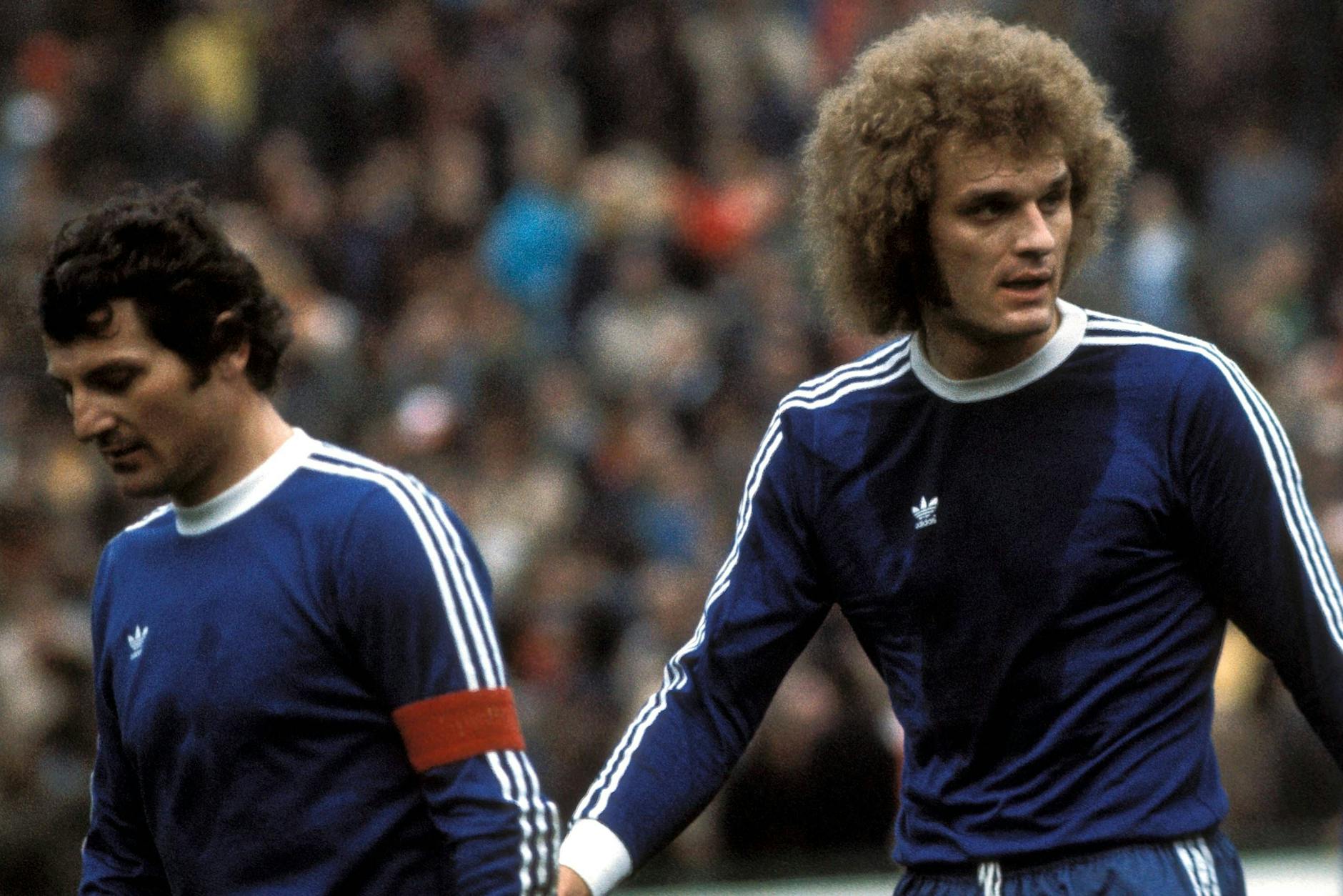 Blau-weiße Klublegenden: Kapitän Luggi Müller (l.) und Uwe Kliemann im Frühjahr 1975
