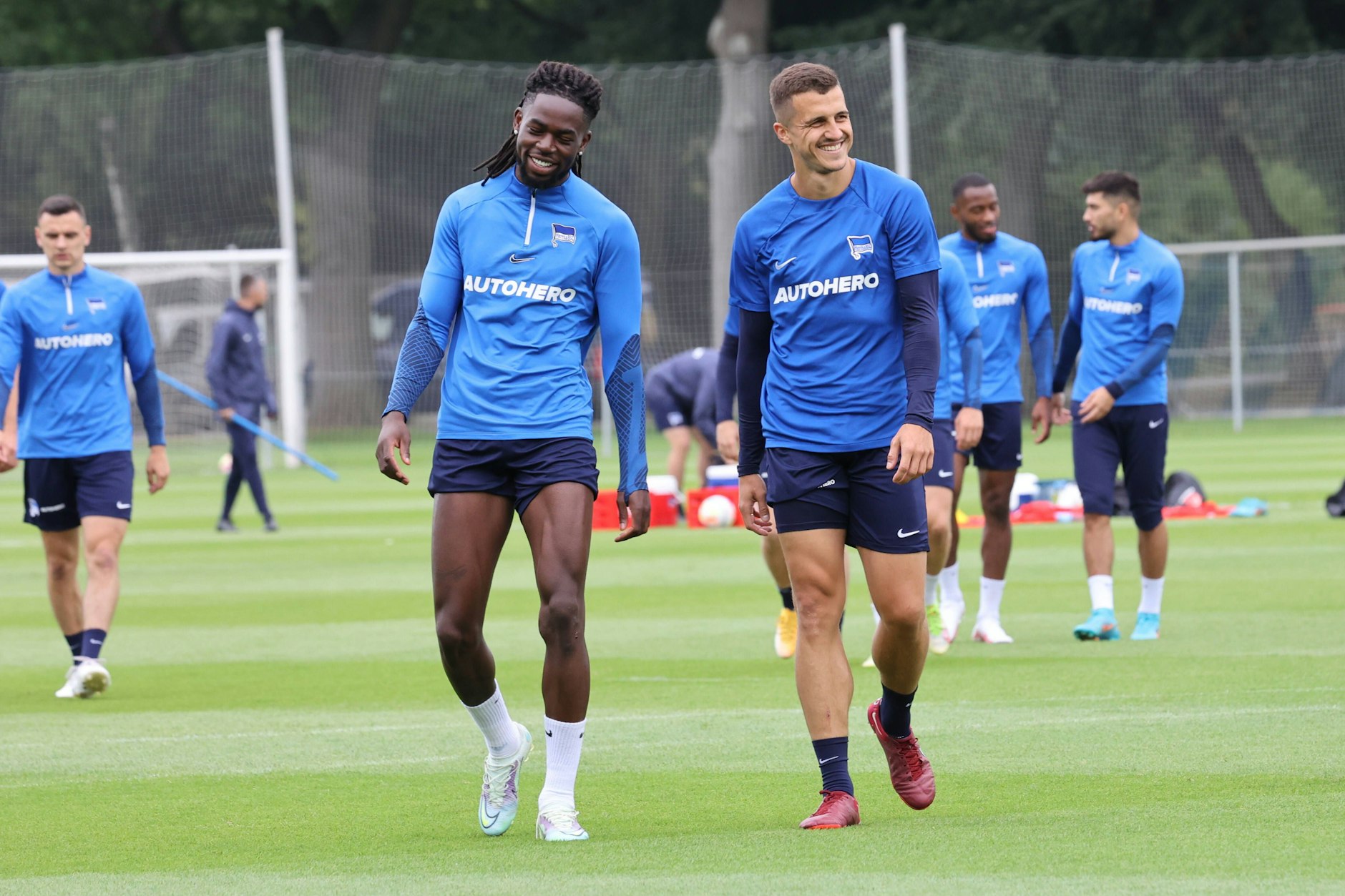 Zwei Ex-Herthaner im Oberhaus: Marc Kempf spielt seit vergangenen Sommer in Italiens Serie A. Jordan Torunarigha (l.) wechselt nun zum Hamburger SV.