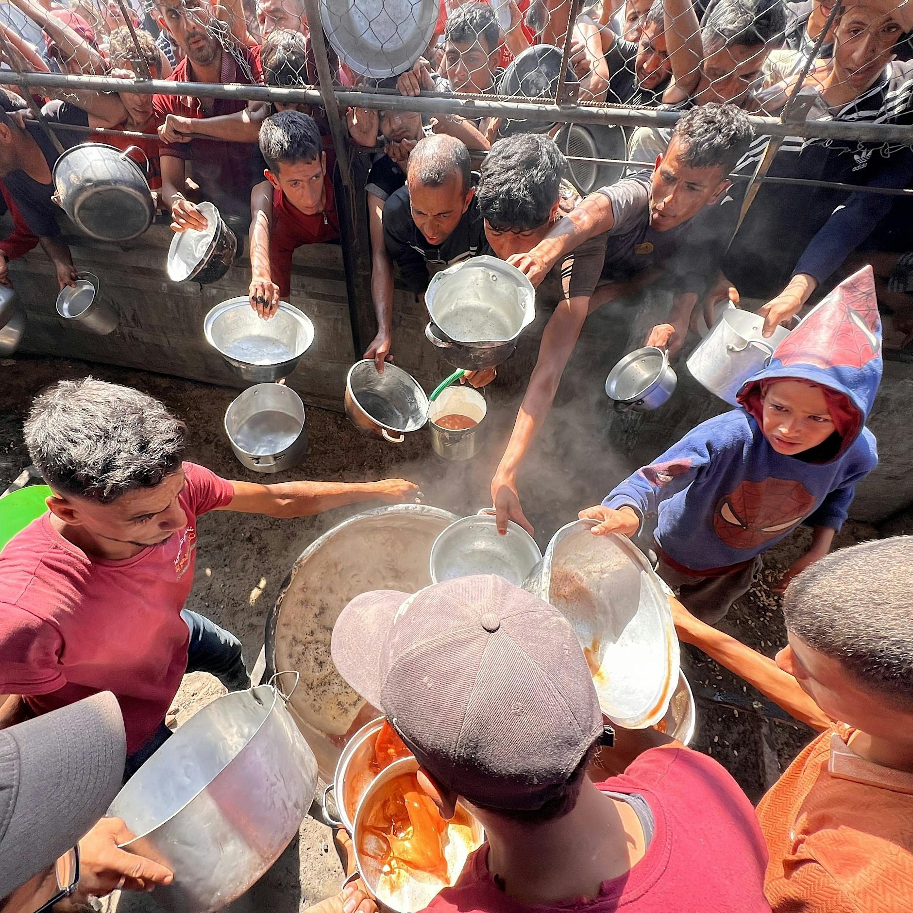 Haaretz-Herausgeber über Israels Krieg in Gaza: „Wenn das kein Genozid ist, was dann?“