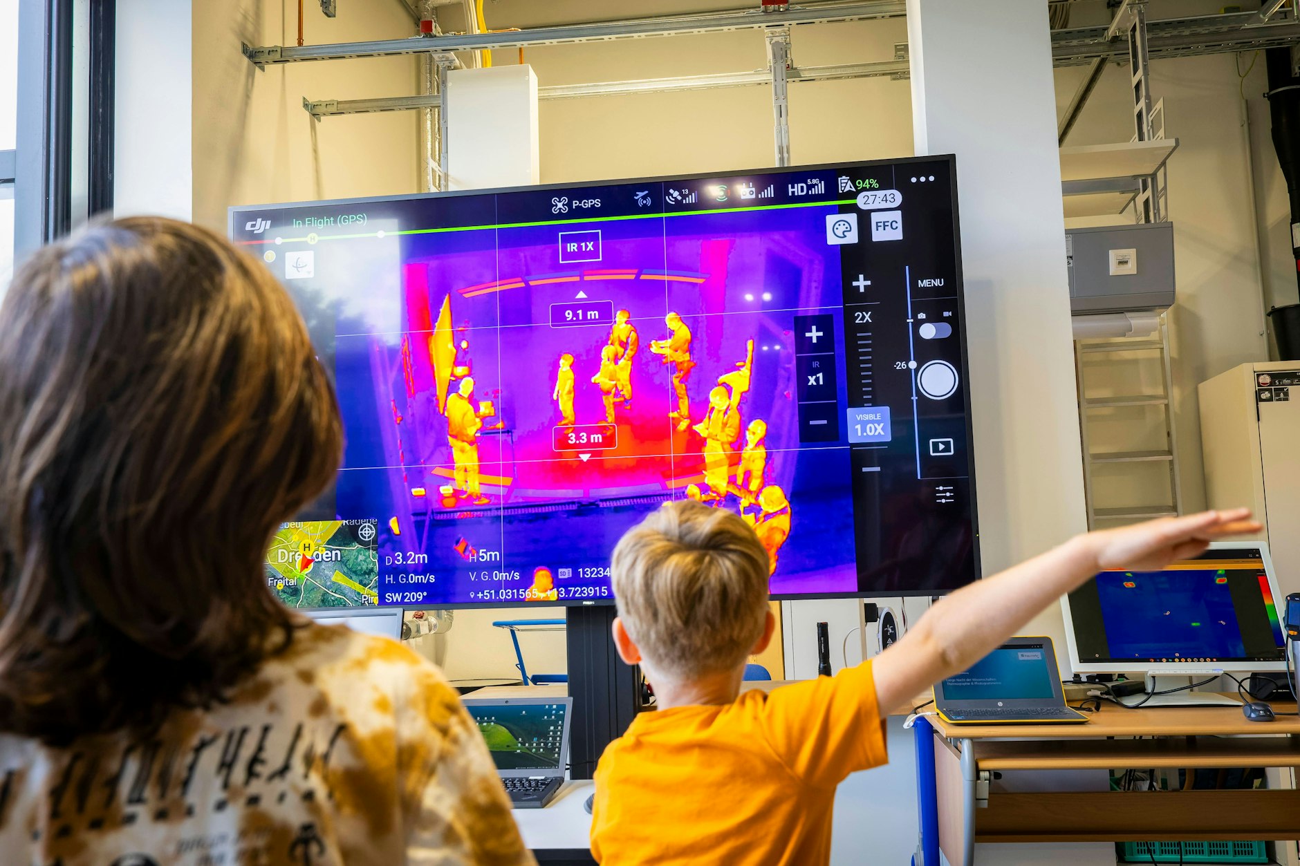 Zur Langen Nacht der Wissenschaften lädt in diesem Jahr auch die Freie Universität Berlin in Steglitz-Zehlendorf mit einem bunten Programm ein.