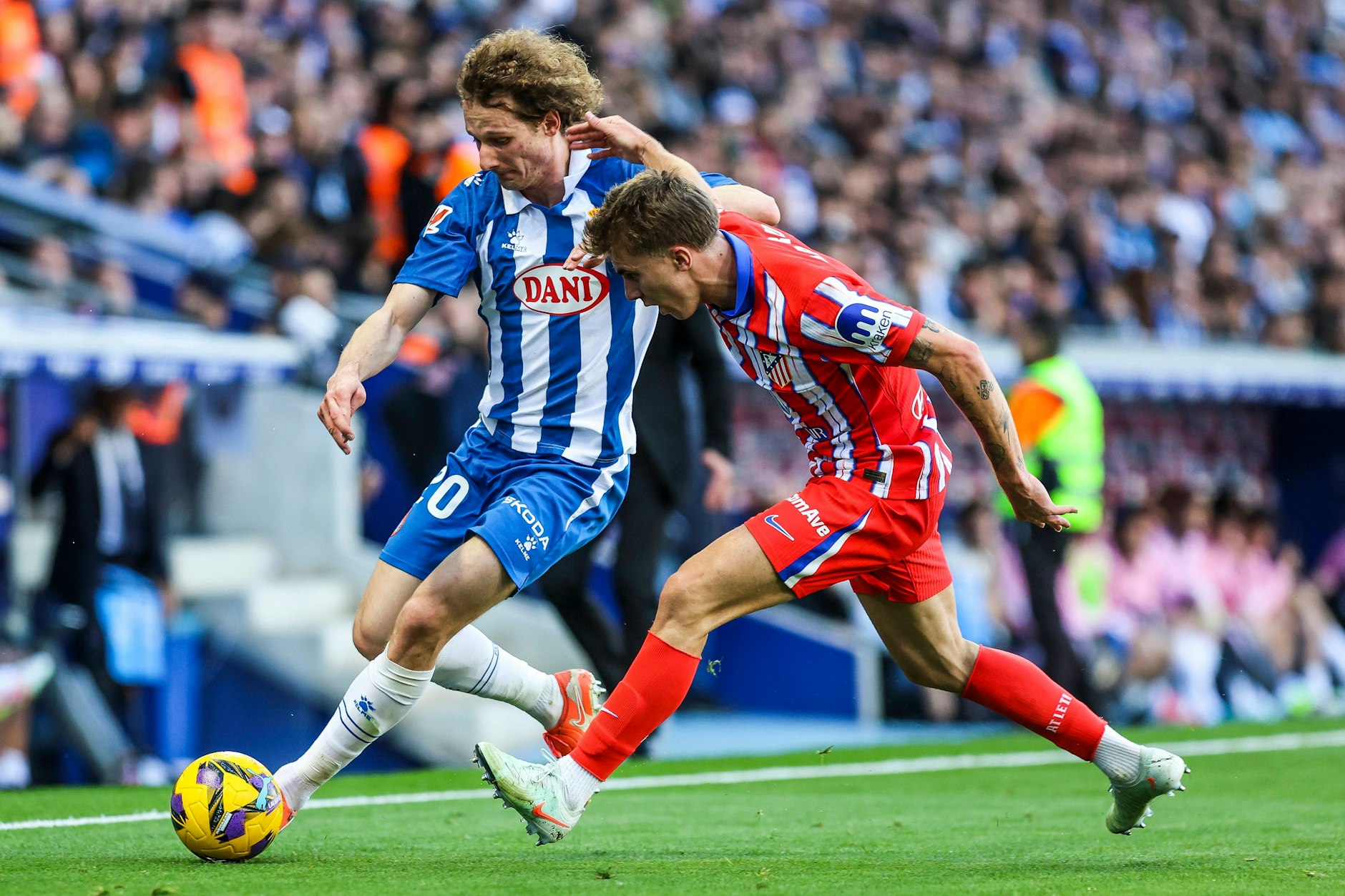 Nach 37 Ligaspielen für Espanyol Barcelona muss Alex Kral (l.) zurück zum 1. FC Union Berlin.