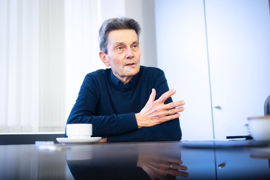 Learning from the GDR means learning to win: “Peace must be armed”