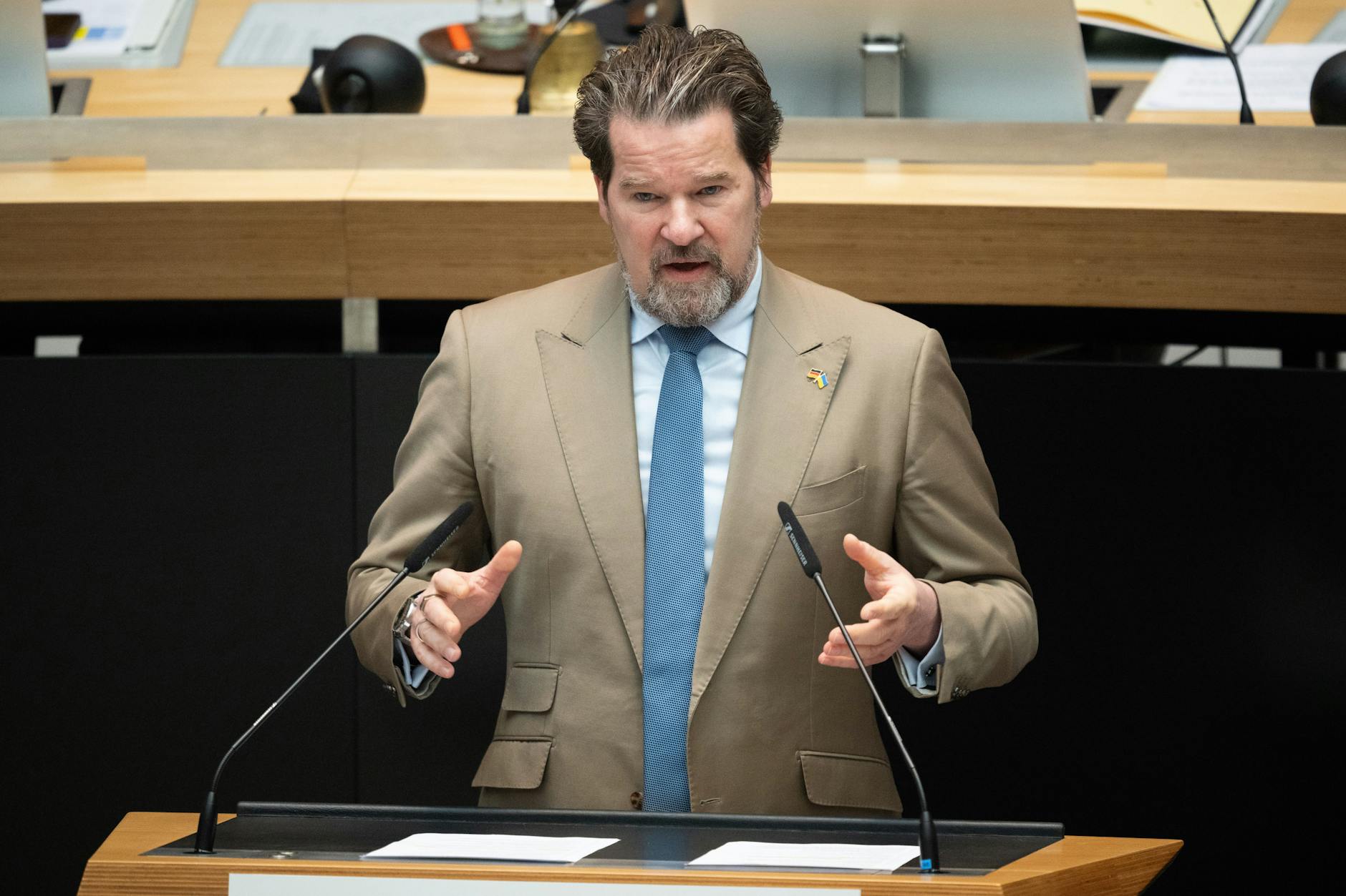 Berlin muss sich vor russischen Aggressionen schützen, sagt Fraktionschef Dirk Stettner.