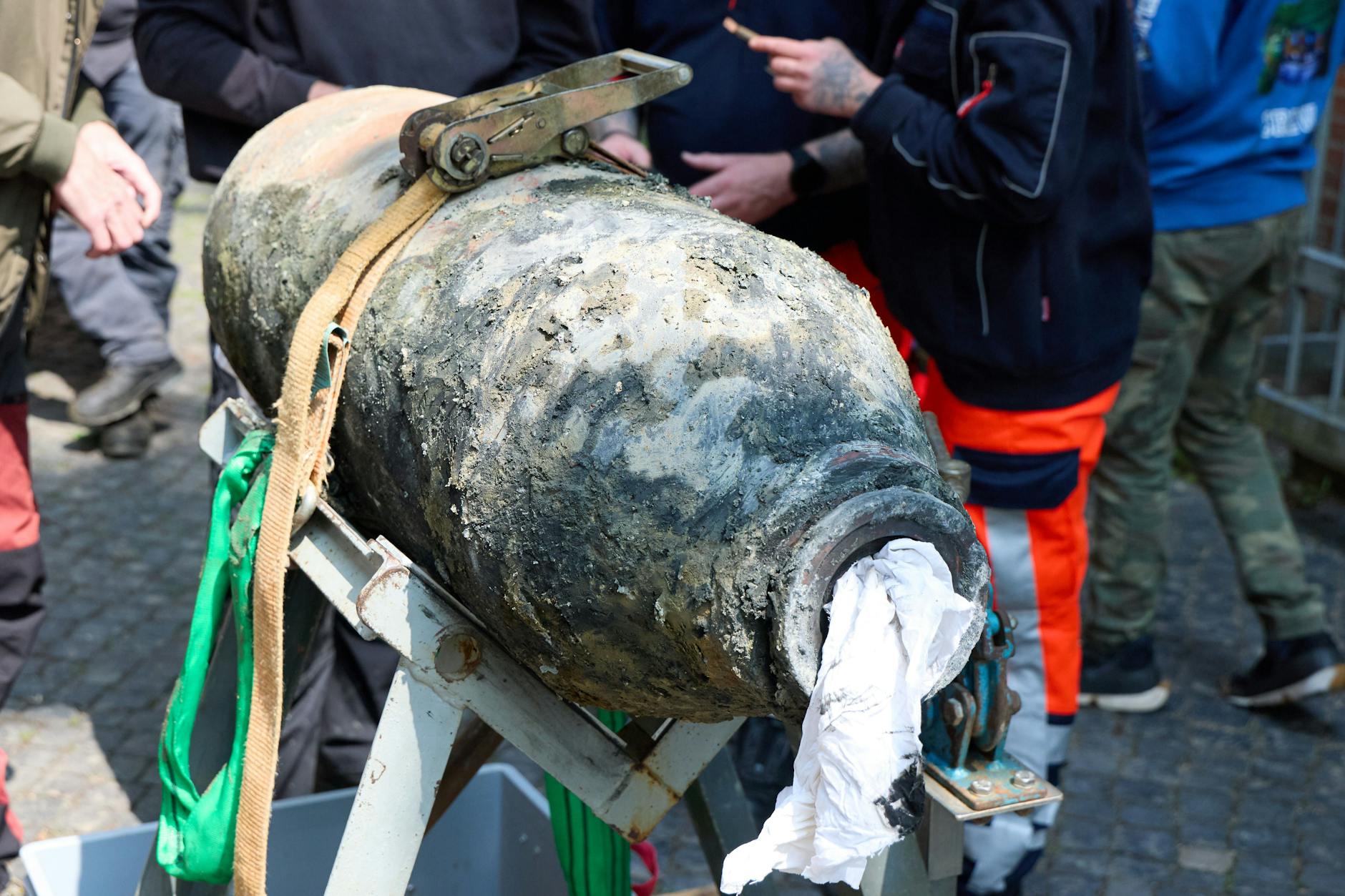 So eine ähnliche Weltkriegsbombe wurde in Spandau gefunden.