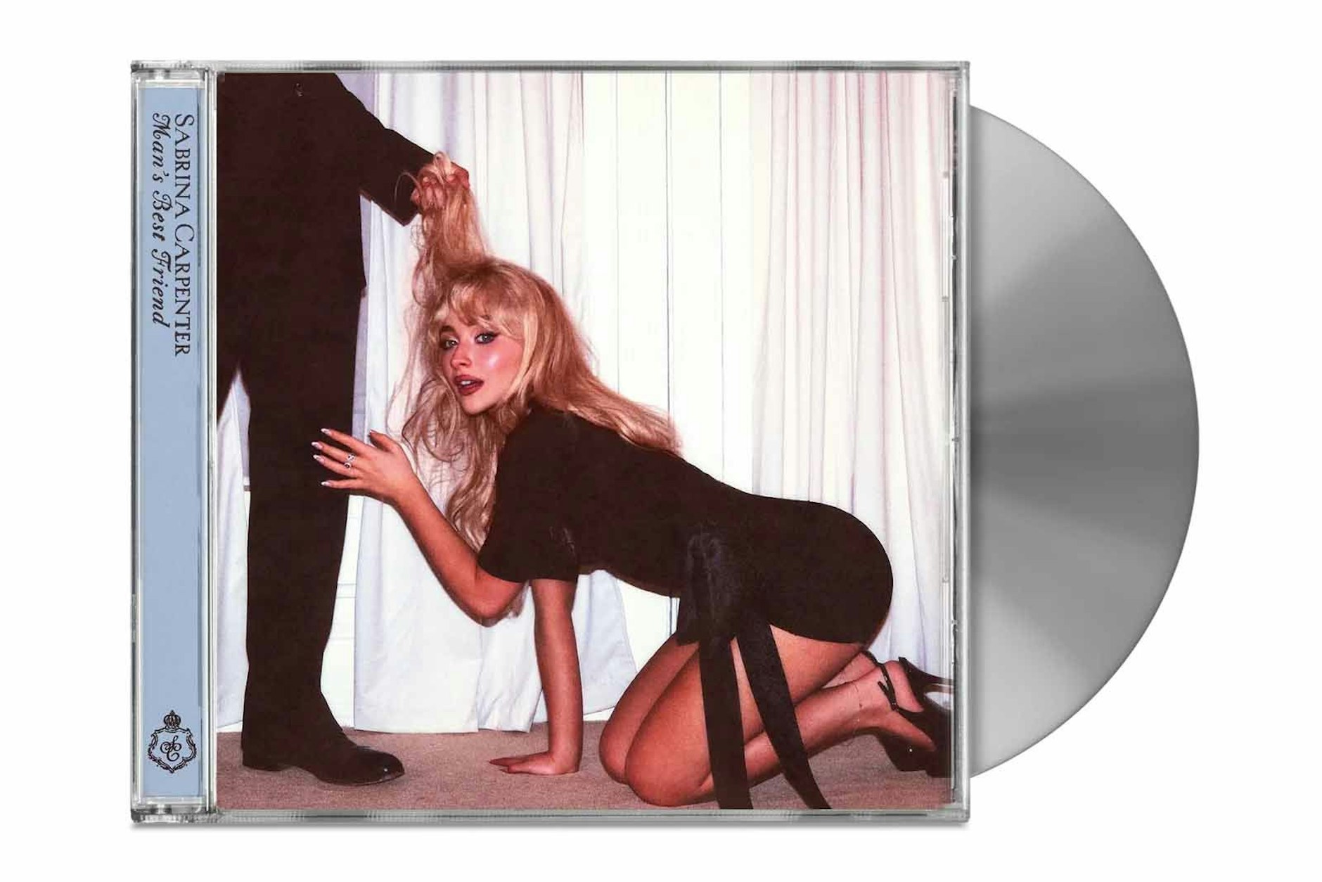 Umstrittene Pose: Sabrina Carpenter auf dem Cover ihrer im August erscheinenden CD