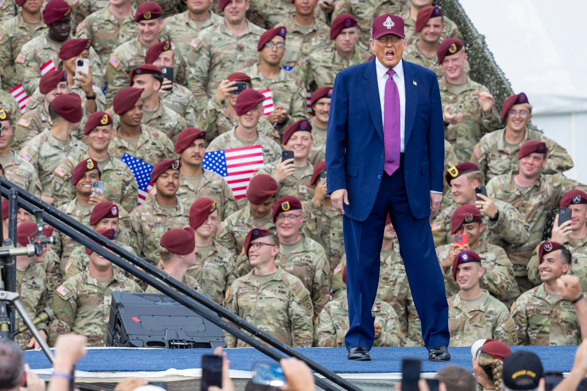 Das Pentagon will vereinbarte Lieferungen von Atom-U-Booten an Australien einer Überprüfung unterziehen.