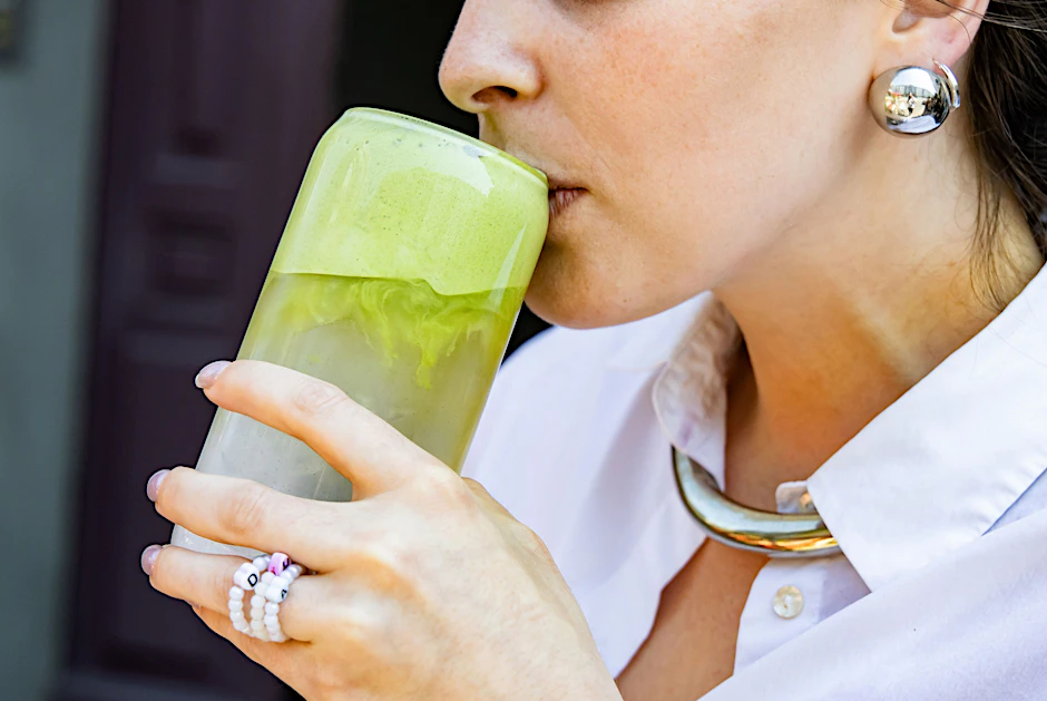 Kein Kaffee, sondern Tee: Matcha ist ein Trendgetränk auch bei der neuen Kette LAP Coffee.