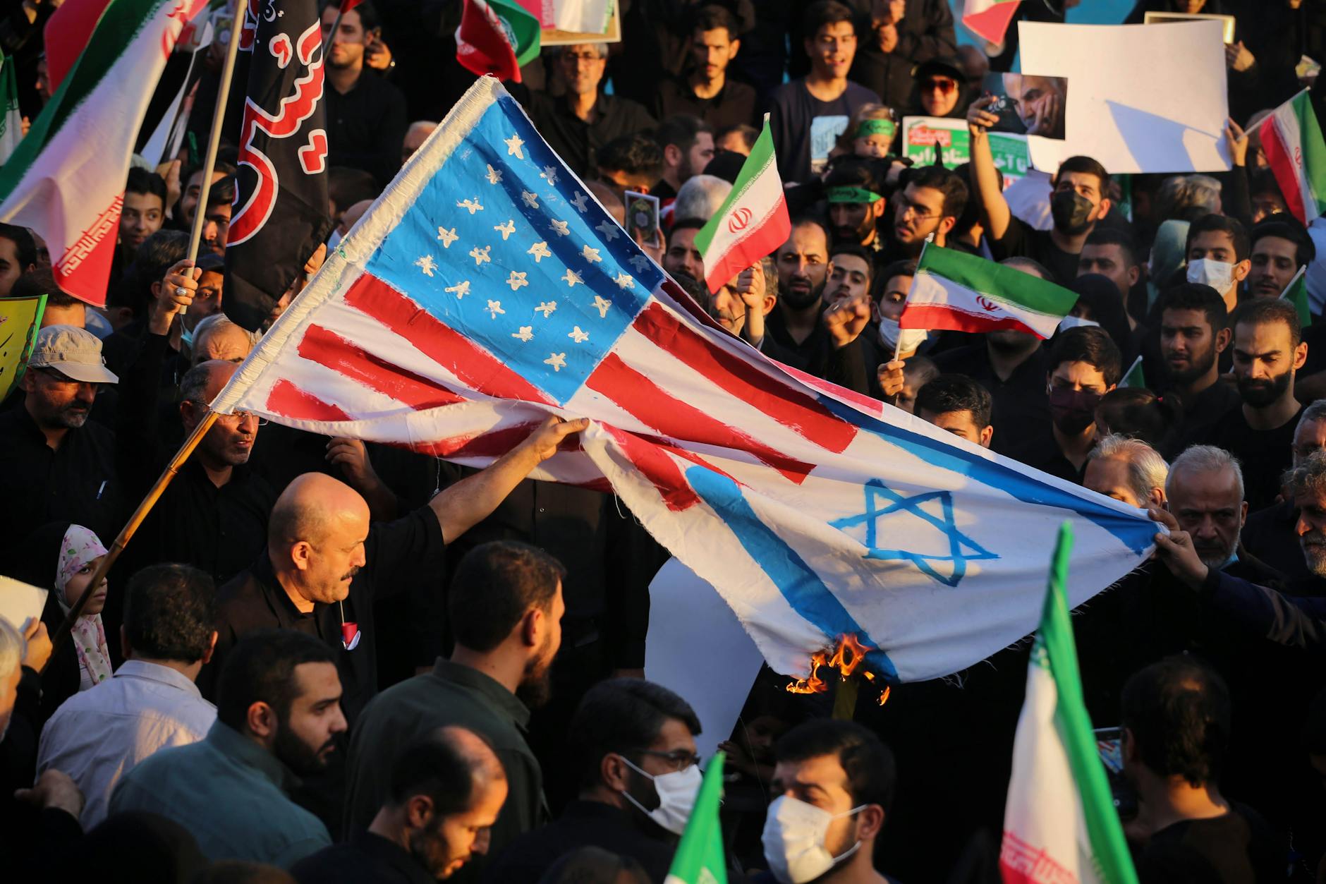 Die Staatsräson der Islamischen Republik Iran ist die Vernichtung Israels – hier auf einer Demonstration von Regimeanhängern zur Schau gestellt.