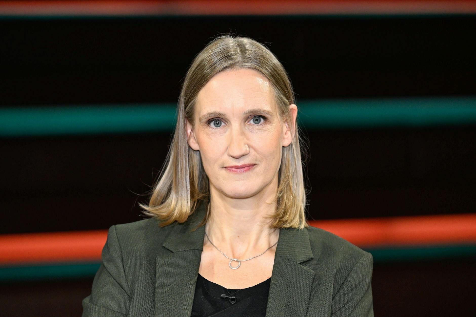 Die Nahost-Expertin Kristin Helberg warnt: „Ich fürchte, die Lage in Gaza wird in den Hintergrund geraten“.