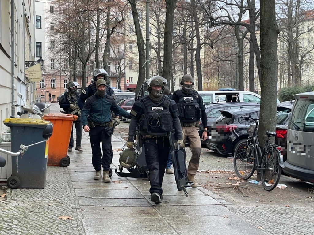 Prenzlauer Berg'de Ok ve Yay ile Saldırı: Şimdi atıcı konuşuyor