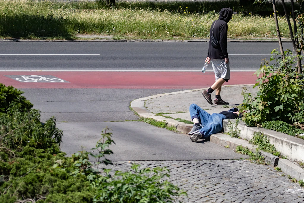 Obdachlos in Berlin: Bartosz und die Flaschensammler vom Ostbahnhof