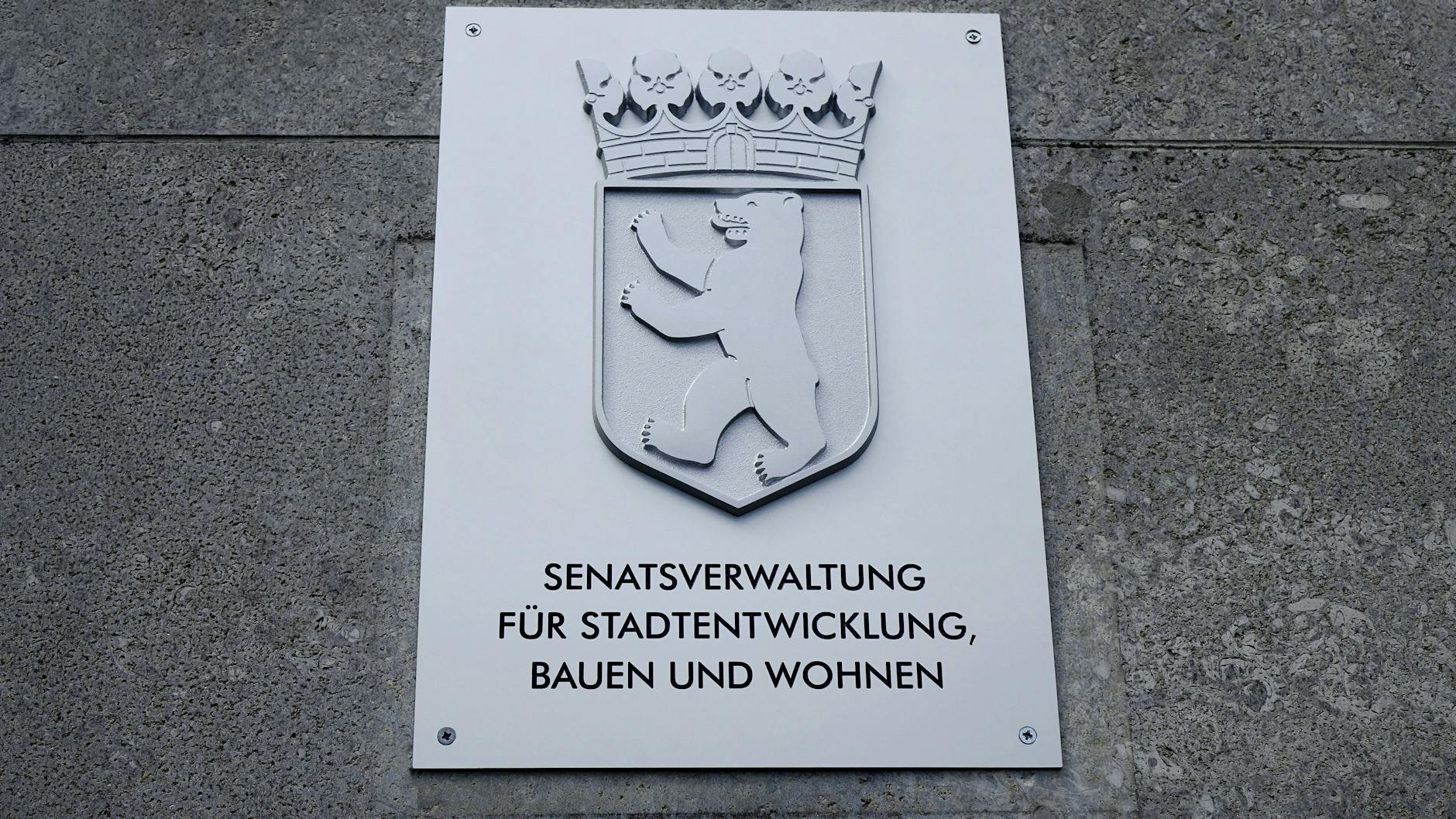 Ein krasser Fall von Betrug ist bei der Senatsverwaltung für Stadtentwicklung und Wohnen aufgefallen.