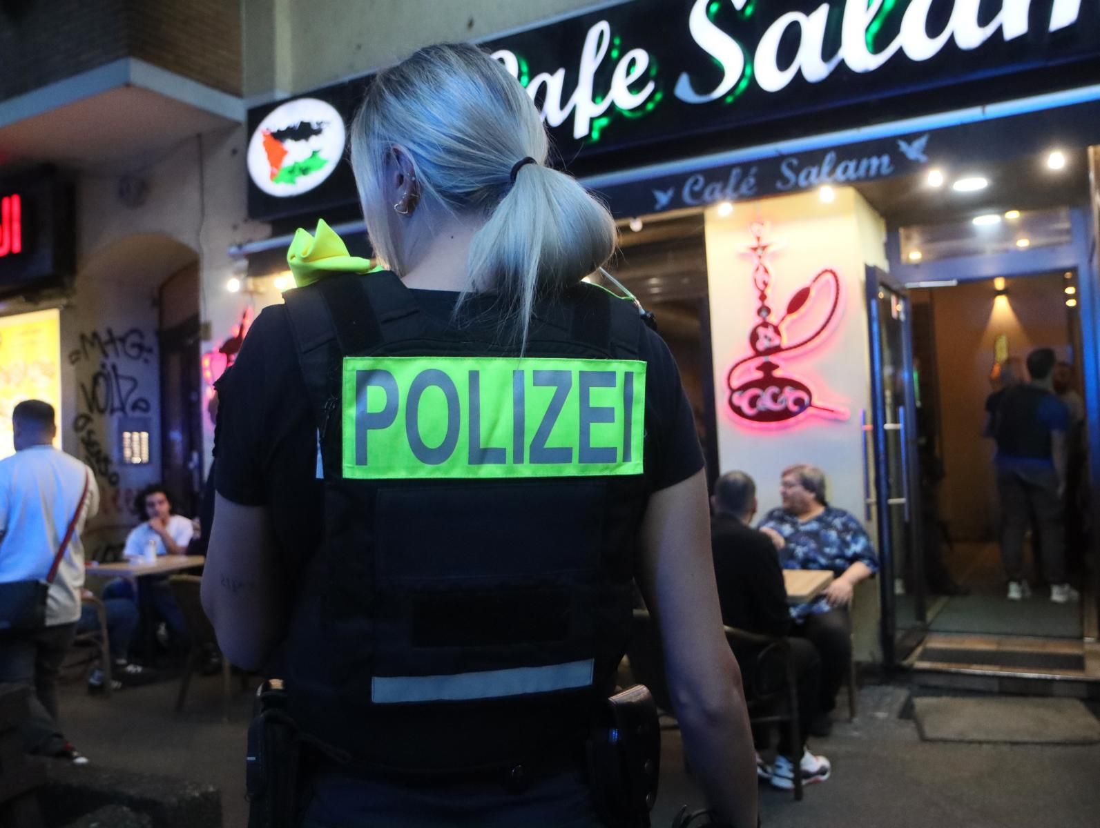 Großrazzia in Neukölln: Behörden nehmen Clans und Shisha-Bars ins Visier