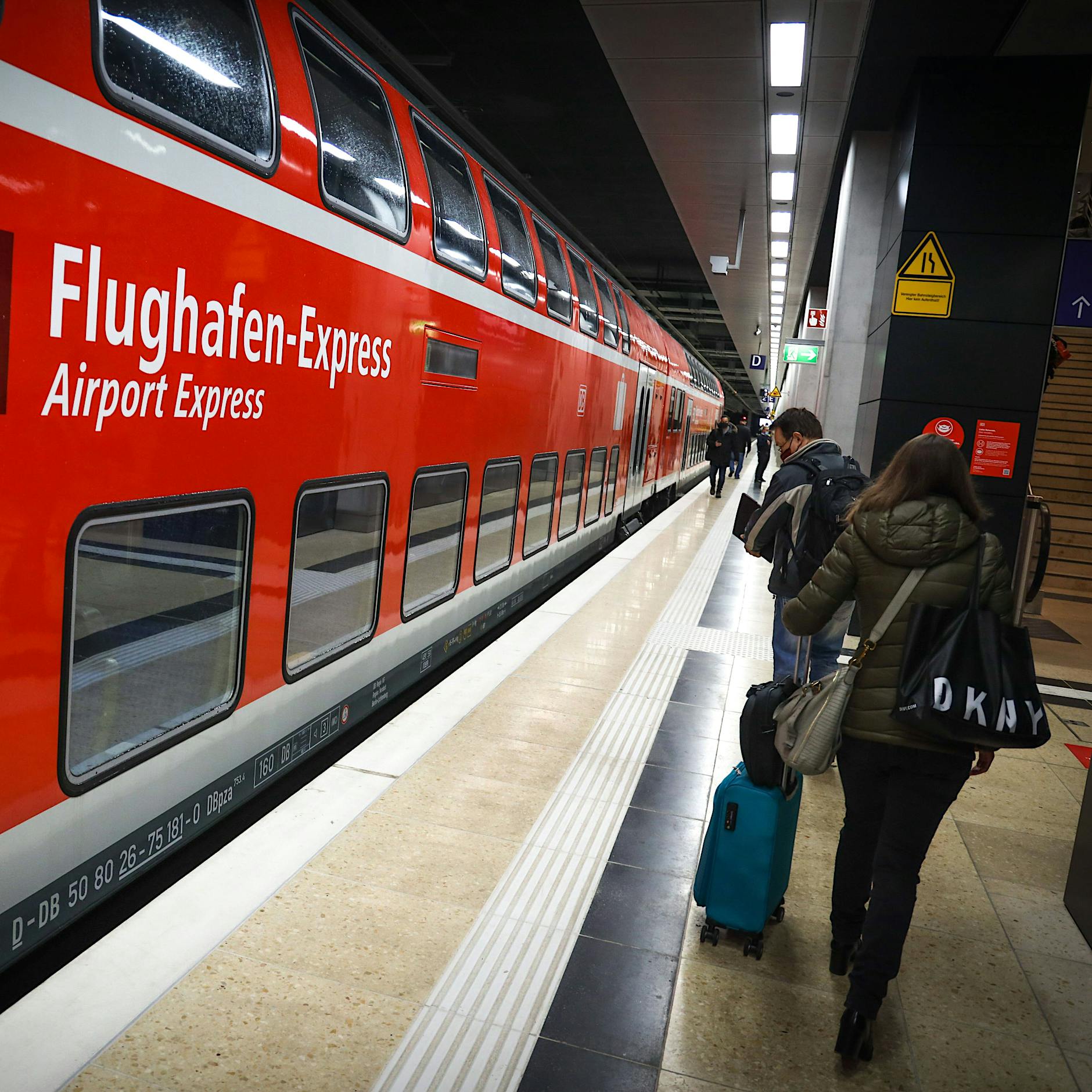 Flughafen-Express mit neuer Route und andere neue Verbindungen zum BER: Was auf Fahrgäste zukommt