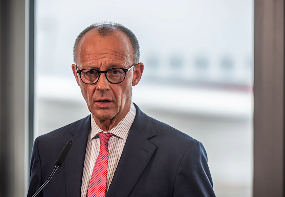 Bundeskanzler Friedrich Merz (CDU) sieht eine Gefahr für iranische Angriffe auf Ziele in Deutschland.