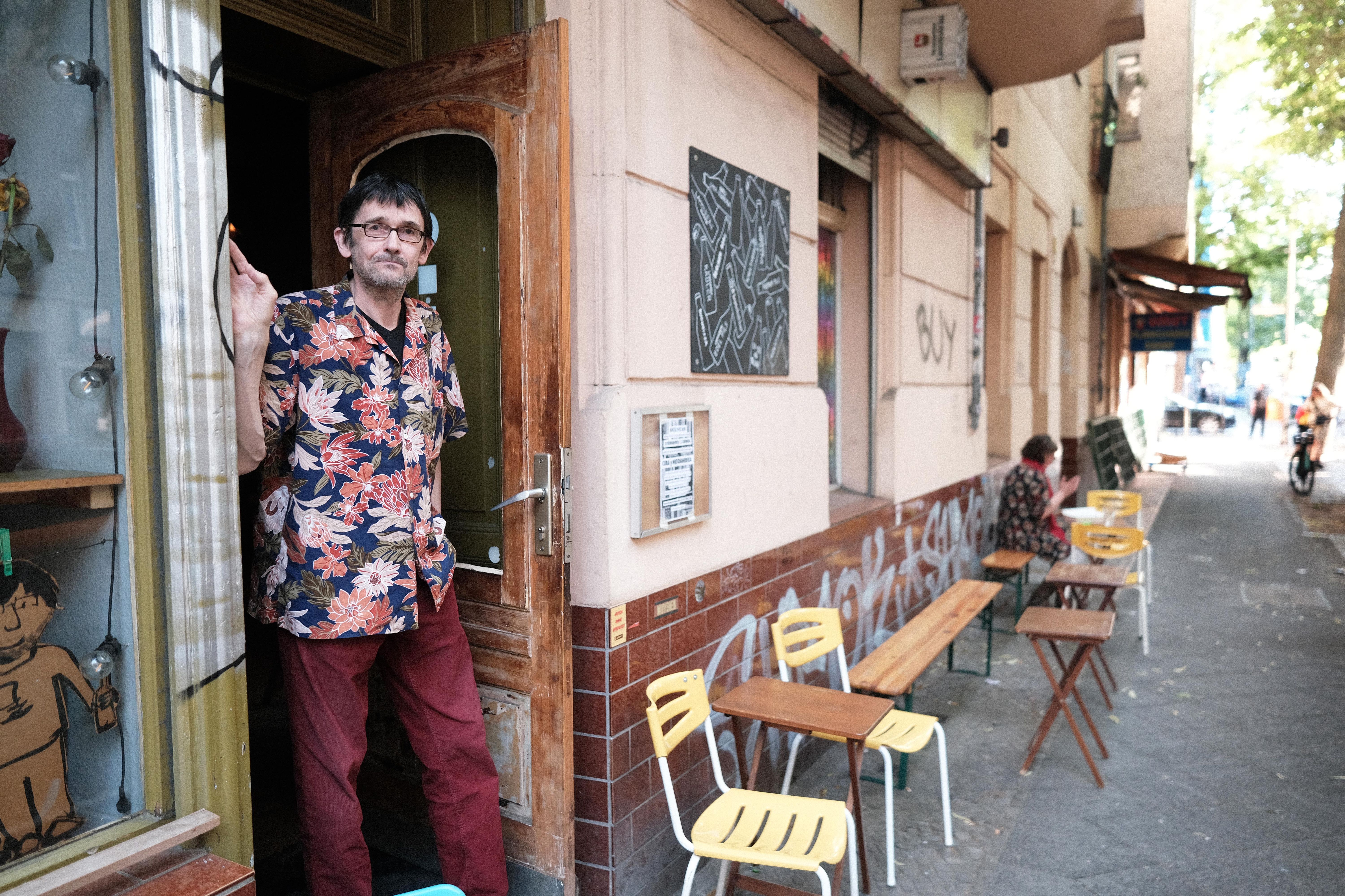 Hundertprozentige Mieterhöhung: Neuköllner Kultkneipe Broschek vor dem Aus