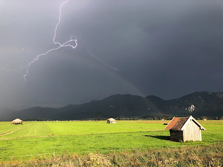 Ein Blitzschlag in Österreich endete für drei Bergsteiger tödlich.