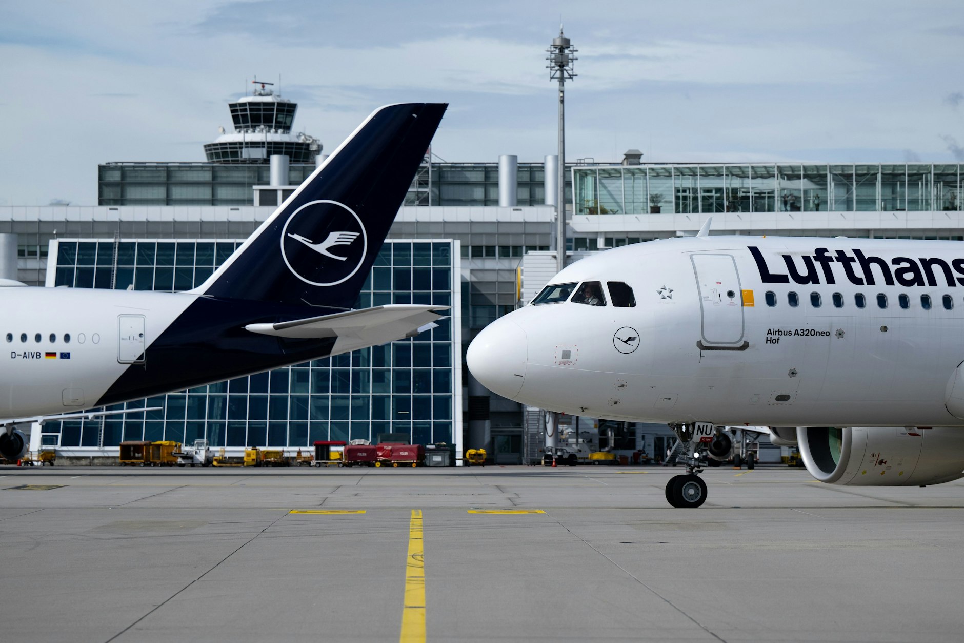 Die Lufthansa streicht die Verbindungen in die Krisenregion.