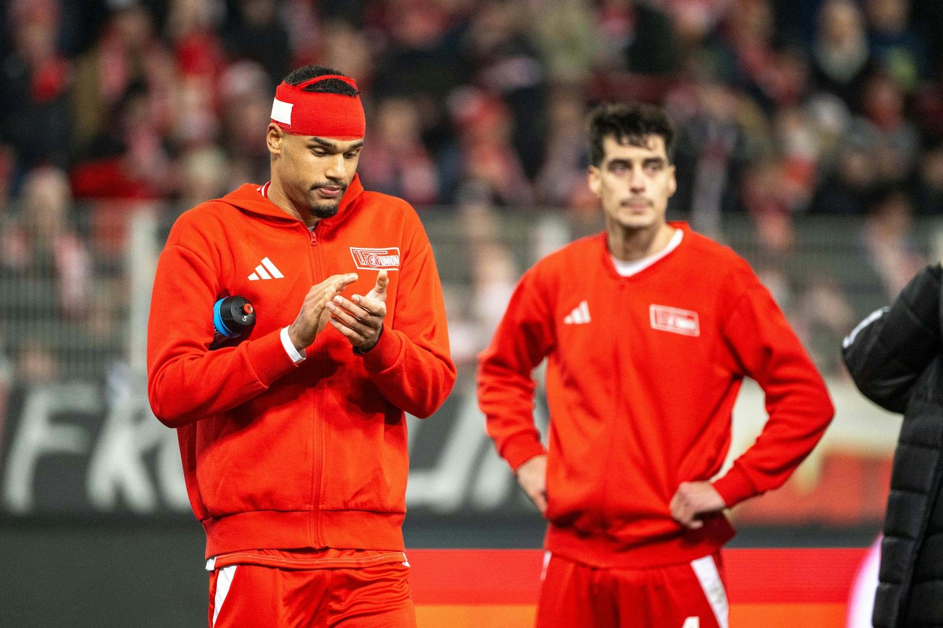 Verlassen sogar beide Stammspieler den 1. FC Union? Die Verteidiger Danilho Doekhi und Diogo Leite (r.) werden auf dem Transfermarkt heiß gehandelt.