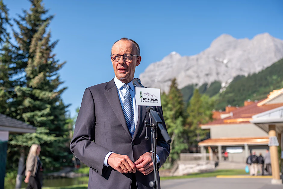 Bundeskanzler Friedrich Merz (CDU) spricht bei einem Pressestatement vor dem beim G7-Gipfel in der Pomeroy Kananaskis Mountain Lodge.