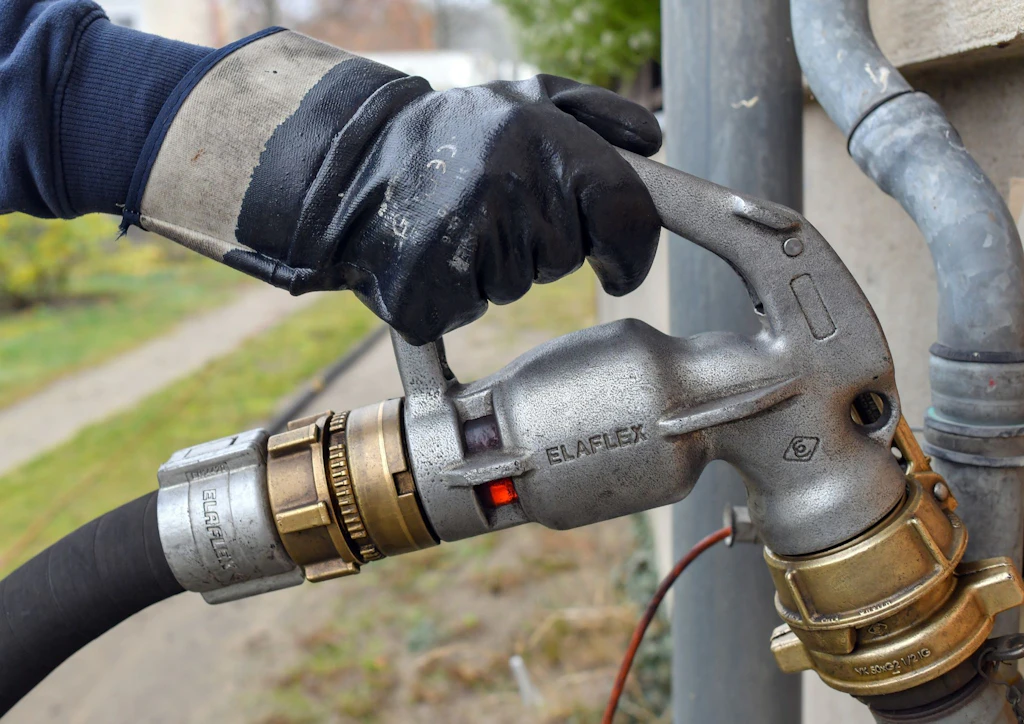 Ölpreis-Krise: Heizöl jetzt kaufen? Das rät der Energieberater