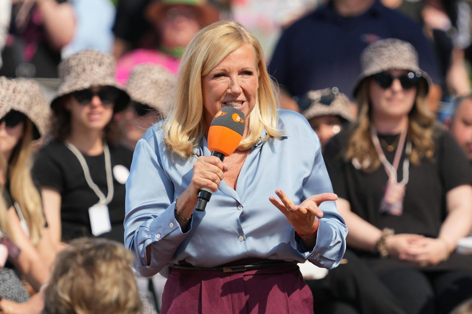 Verpasst eigentlich keine Show: Andrea Kiewel moderiert seit 25 Jahren den ZDF-„Fernsehgarten“.