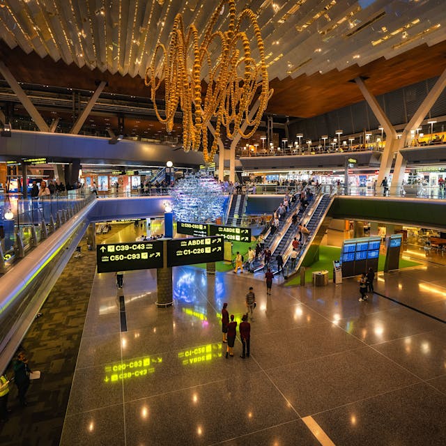 Flugverkehr eingestellt: Folgen des Krieges im Nahen Osten für Reisende