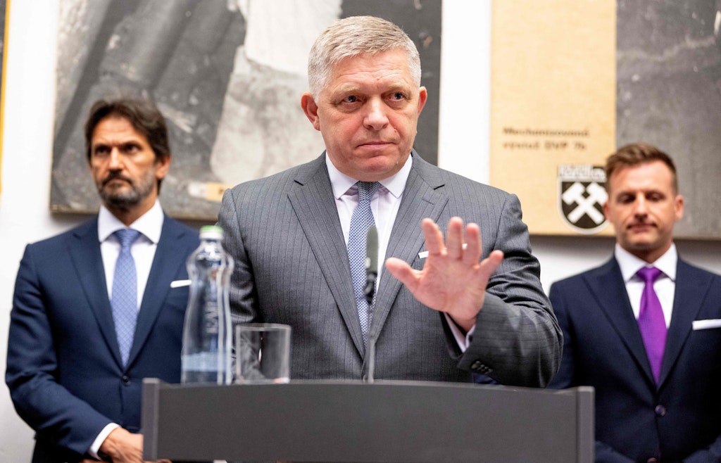 Slovakia: Robert Fico considers leaving Nato - spending “completely ...