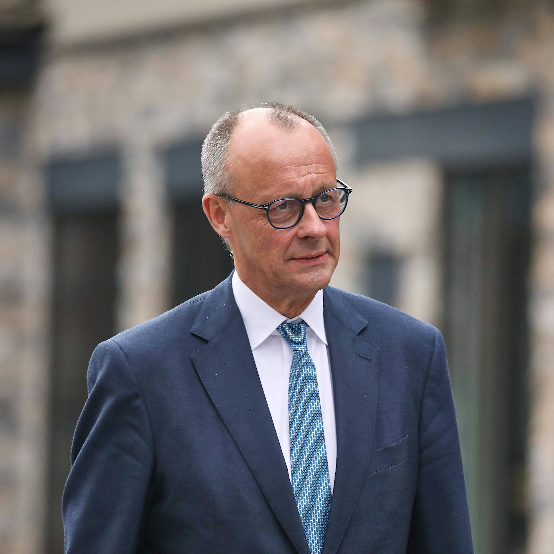 Empörung über Friedrich Merz: „Drecksarbeit“-Aussage löst internationale Kritik aus