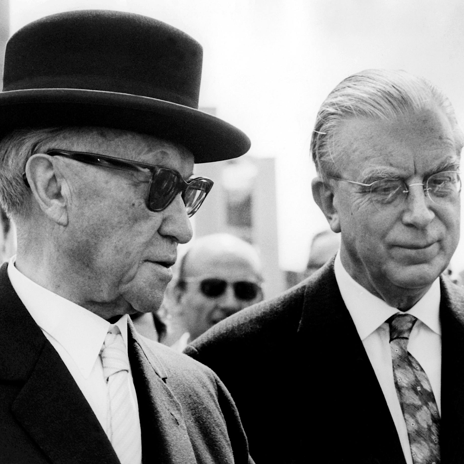 Neue Studie: So kamen in der BRD Altnazis und schlimmste Antisemiten wieder in Machtpositionen