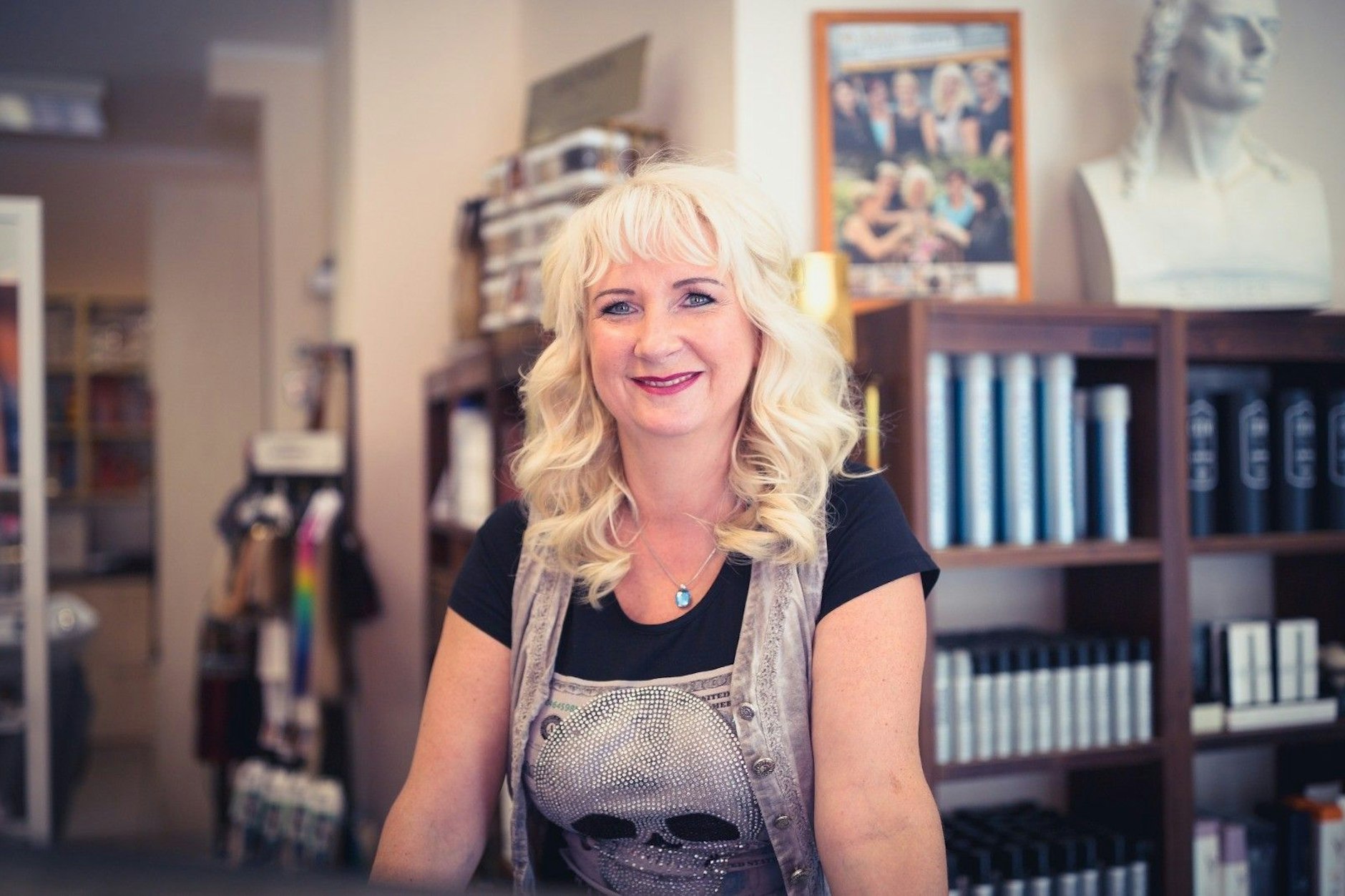 Friseurmeisterin Grit Klebow-Horenburg aus Pankow