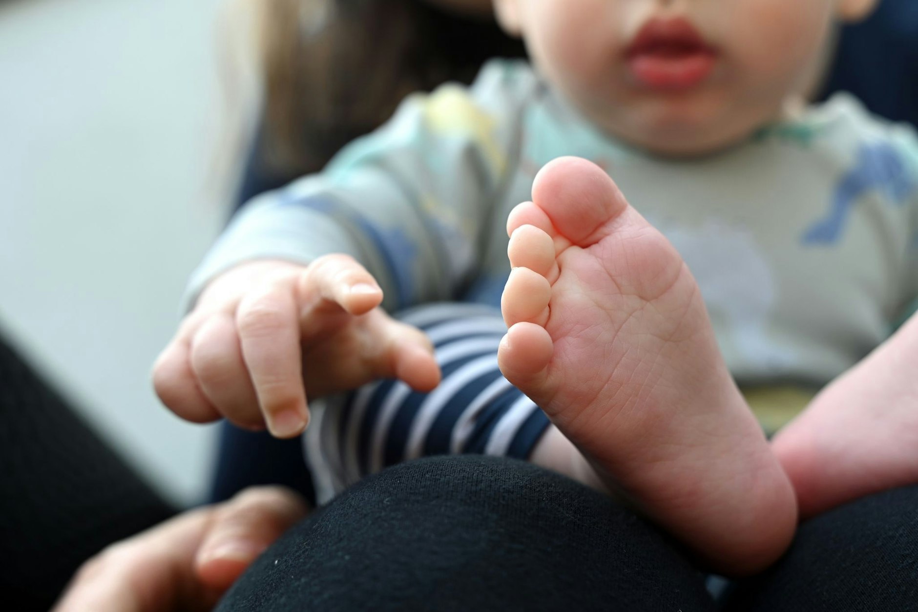 Zahlreiche Familien greifen für die Erfüllung eines Kinderwunschs auf Samen- oder Eizellspenden zurück.