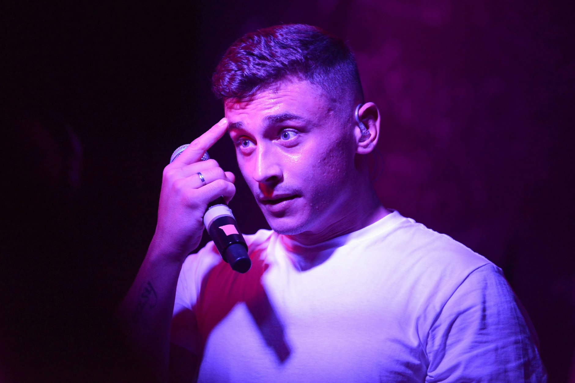 Hält nichts von der Wehrpflicht: Rapper Disarstar, hier 2019 live im Lux Hannover.