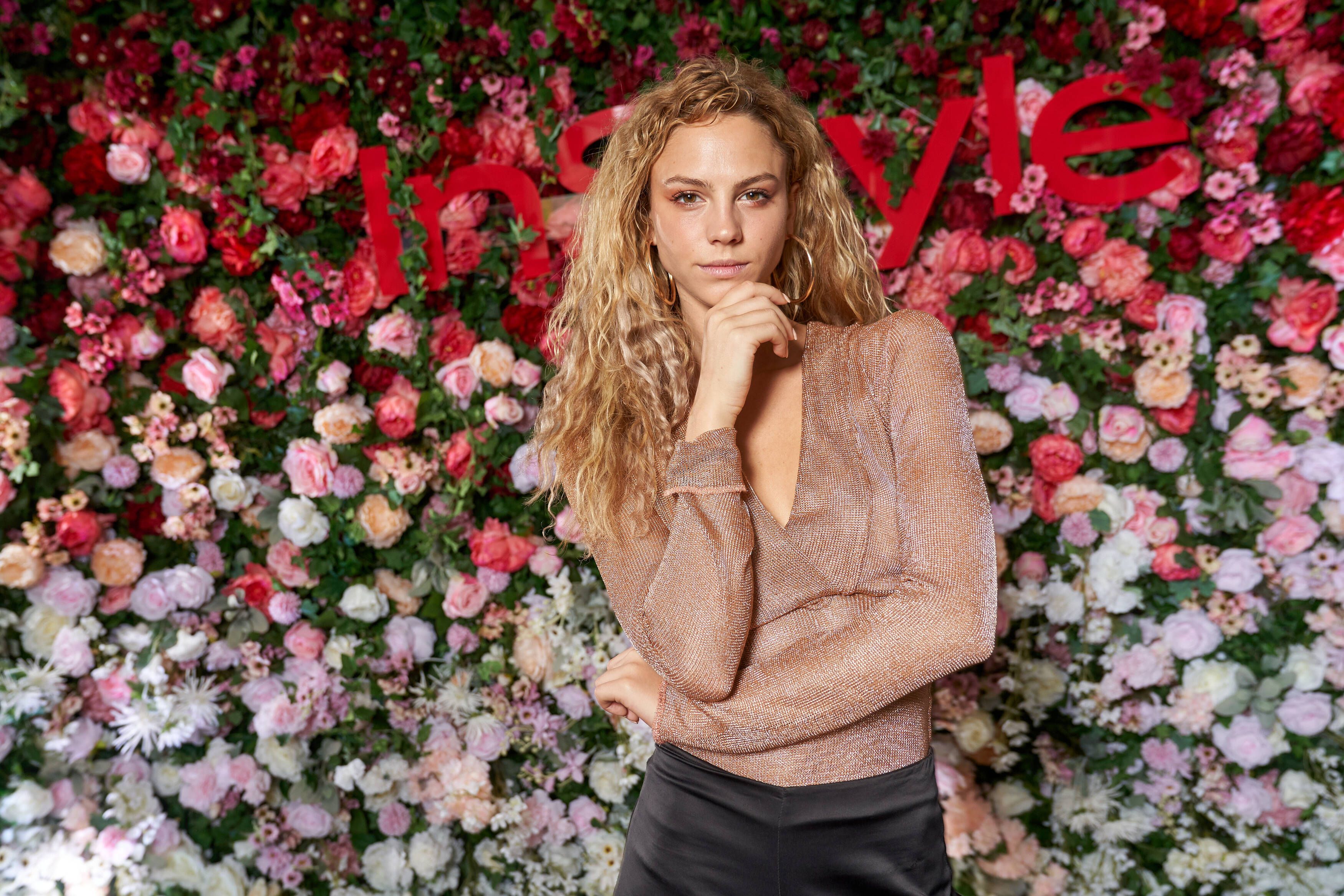 Schock im GNTM-Finale: Auf Krücken! Was ist mit Simone Kowalski?