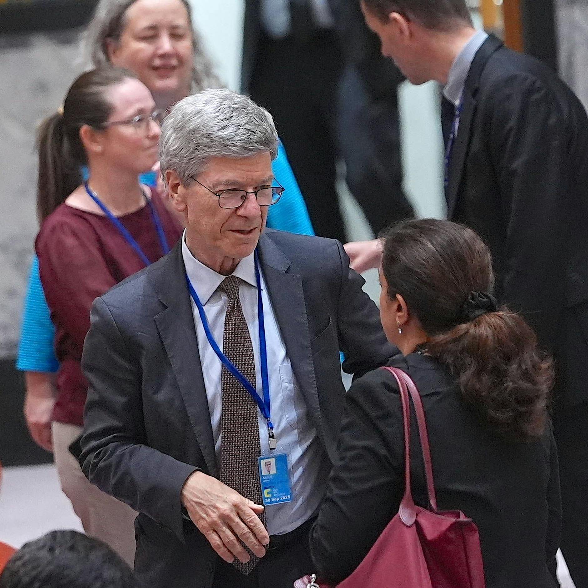 US-Professor Jeffrey Sachs: „Wir stehen kurz vor einem Weltkrieg“