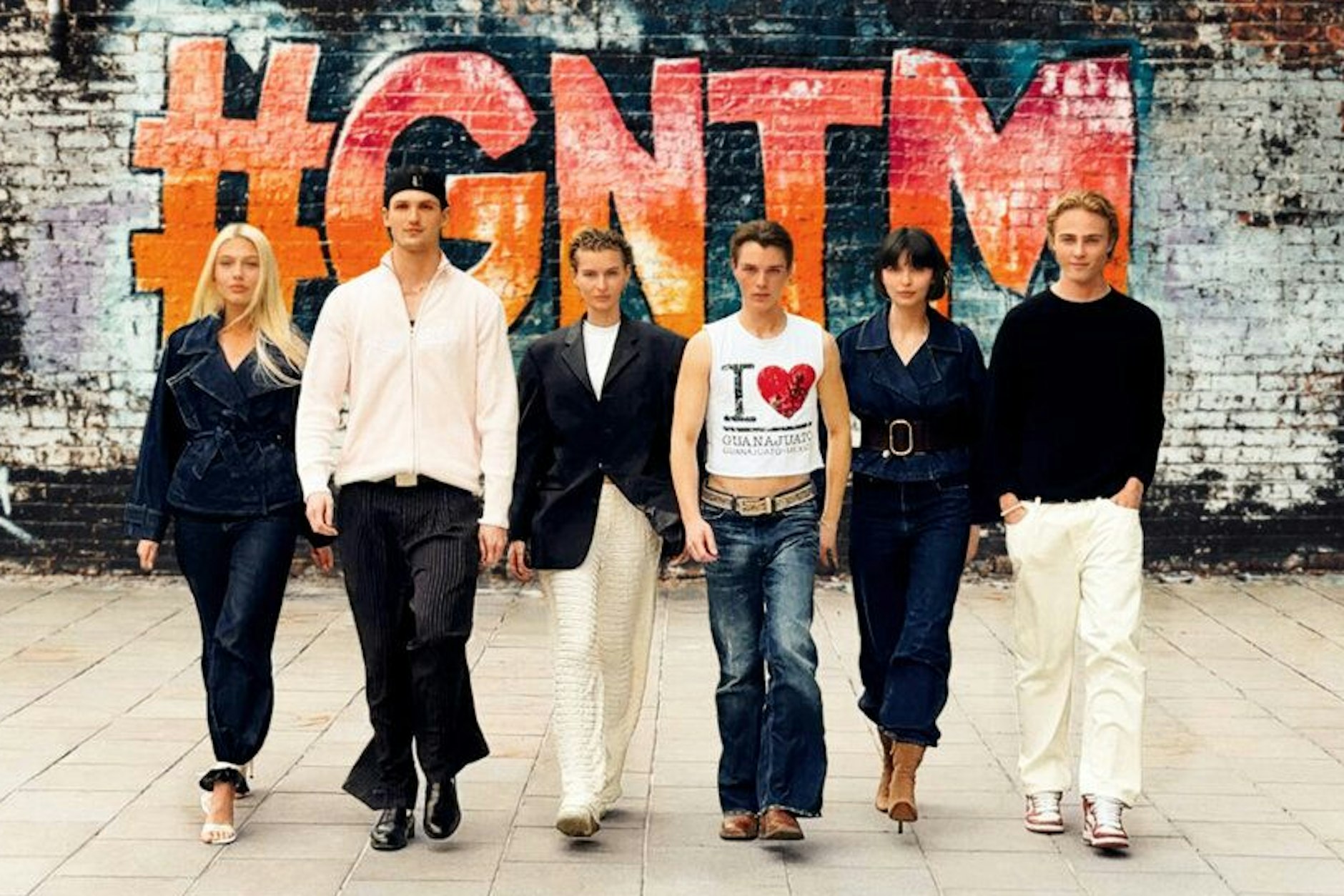 Die sechs Finalisten von GNTM 2025.