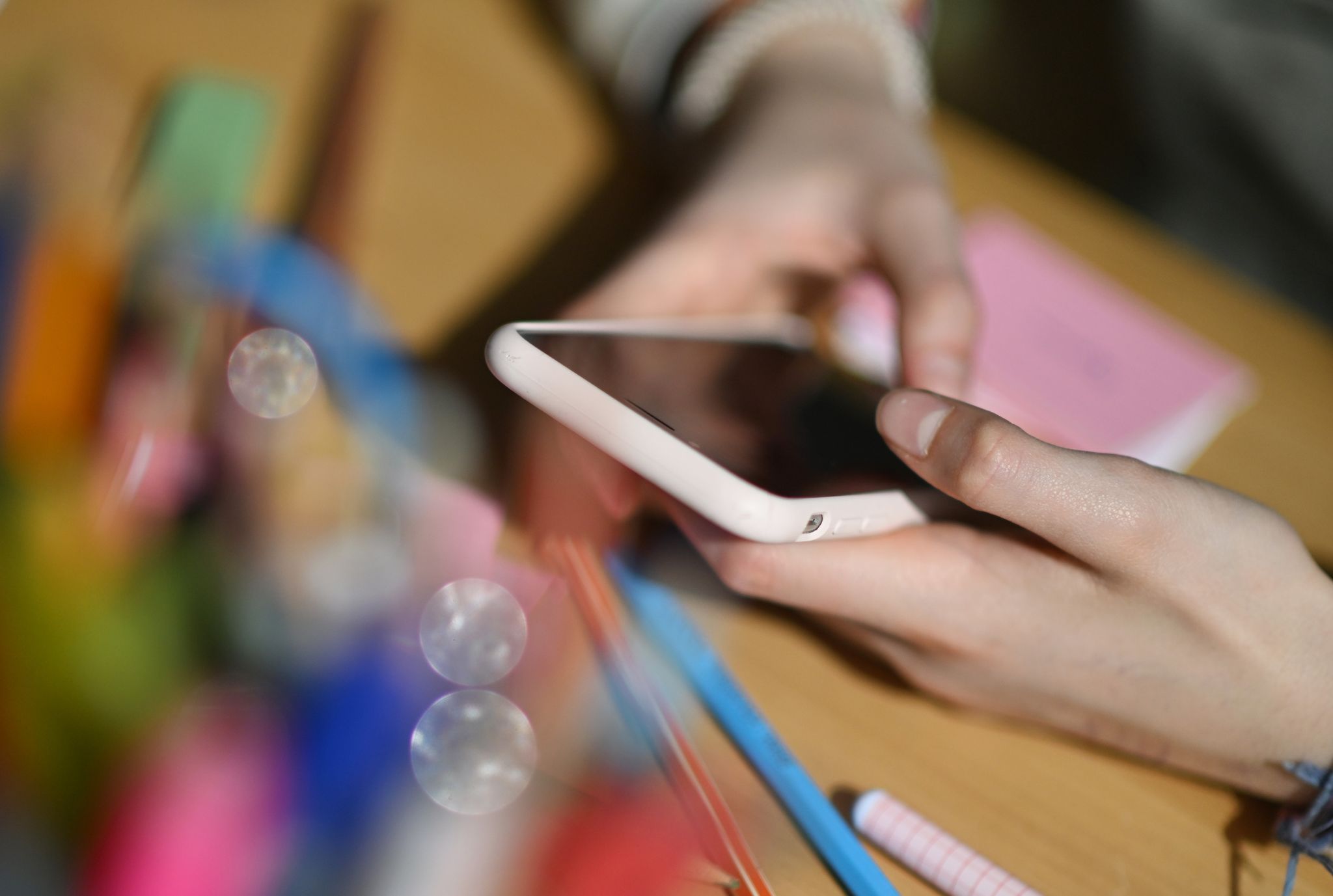 Handyverbot: Mehrheit will Mobiltelefone an Schulen komplett verbieten