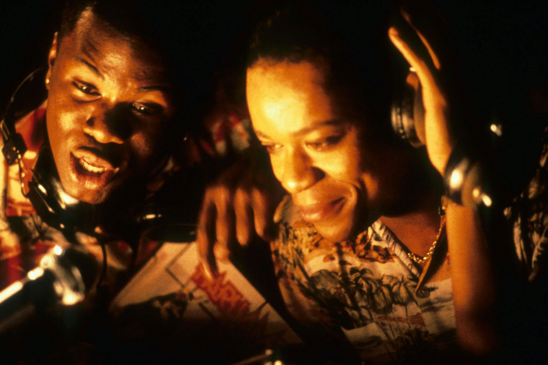 Im Rahmen der Filmreihe werden auch ältere Streifen gezeigt, wie„ Young Soul Rebels“ aus dem Jahr 1991.