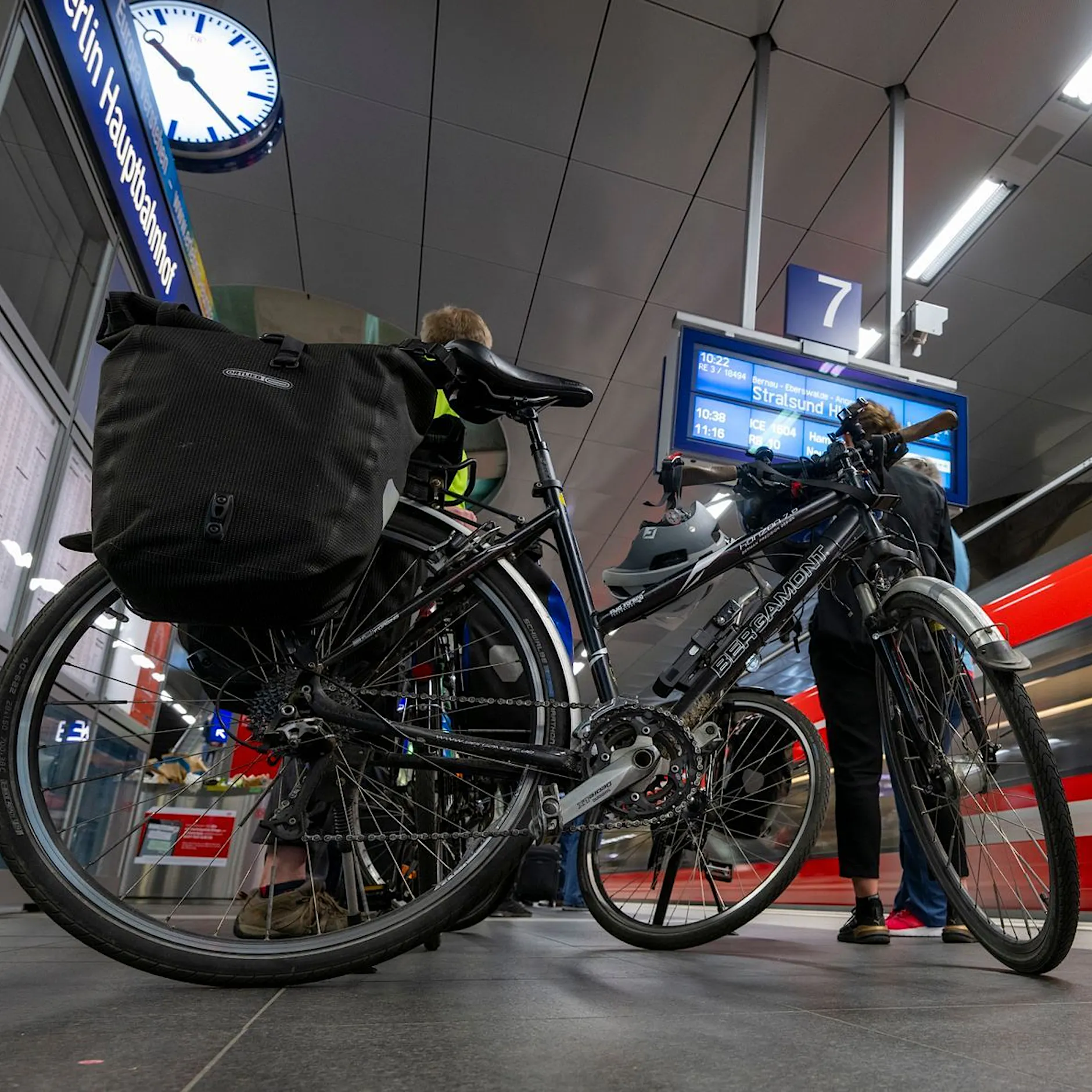 Fahrrad-Stress im Regionalexpress nach Berlin: Diese Maßnahmen sollen das Chaos lindern