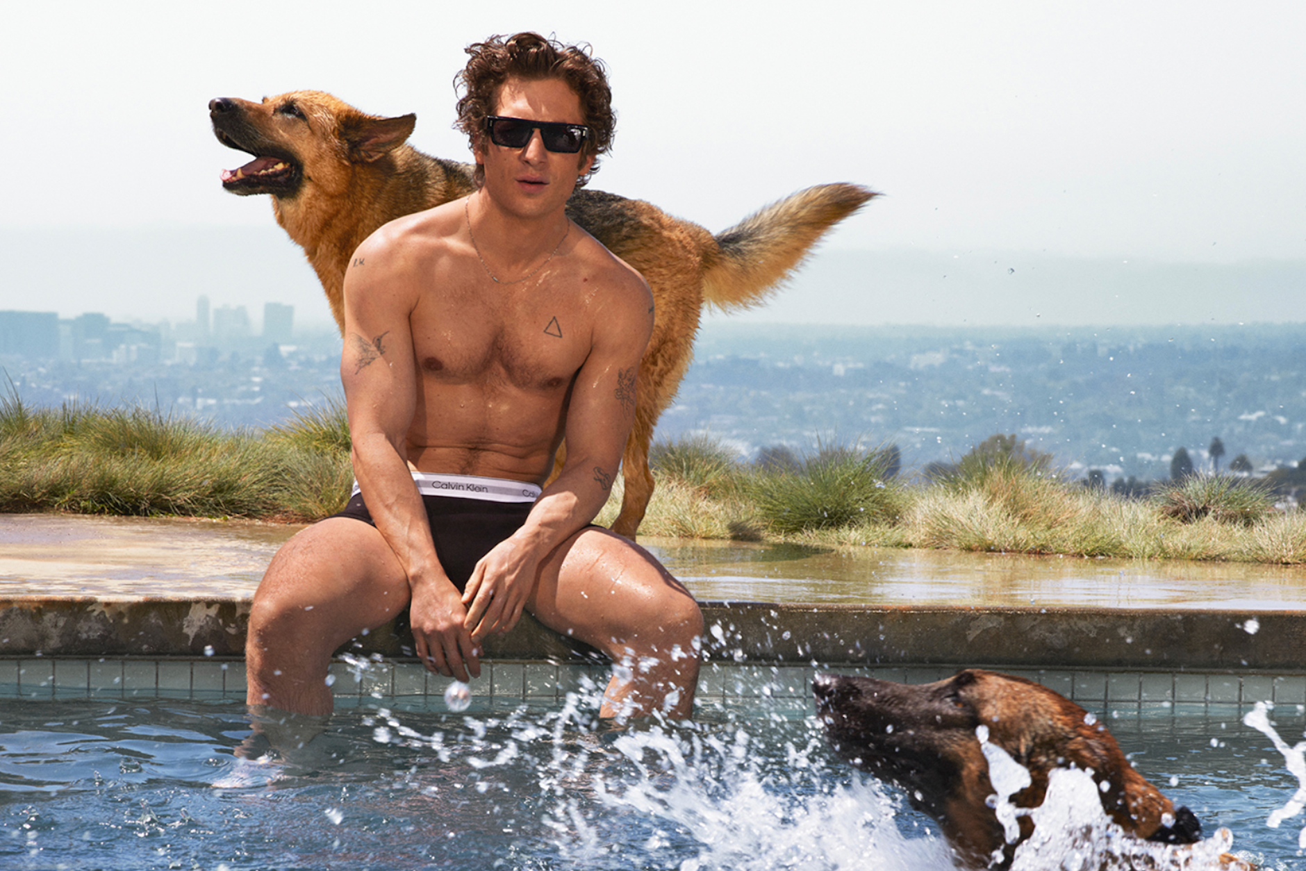 Jeremy Allen White in der Unterwäsche-Kampagne von Calvin Klein