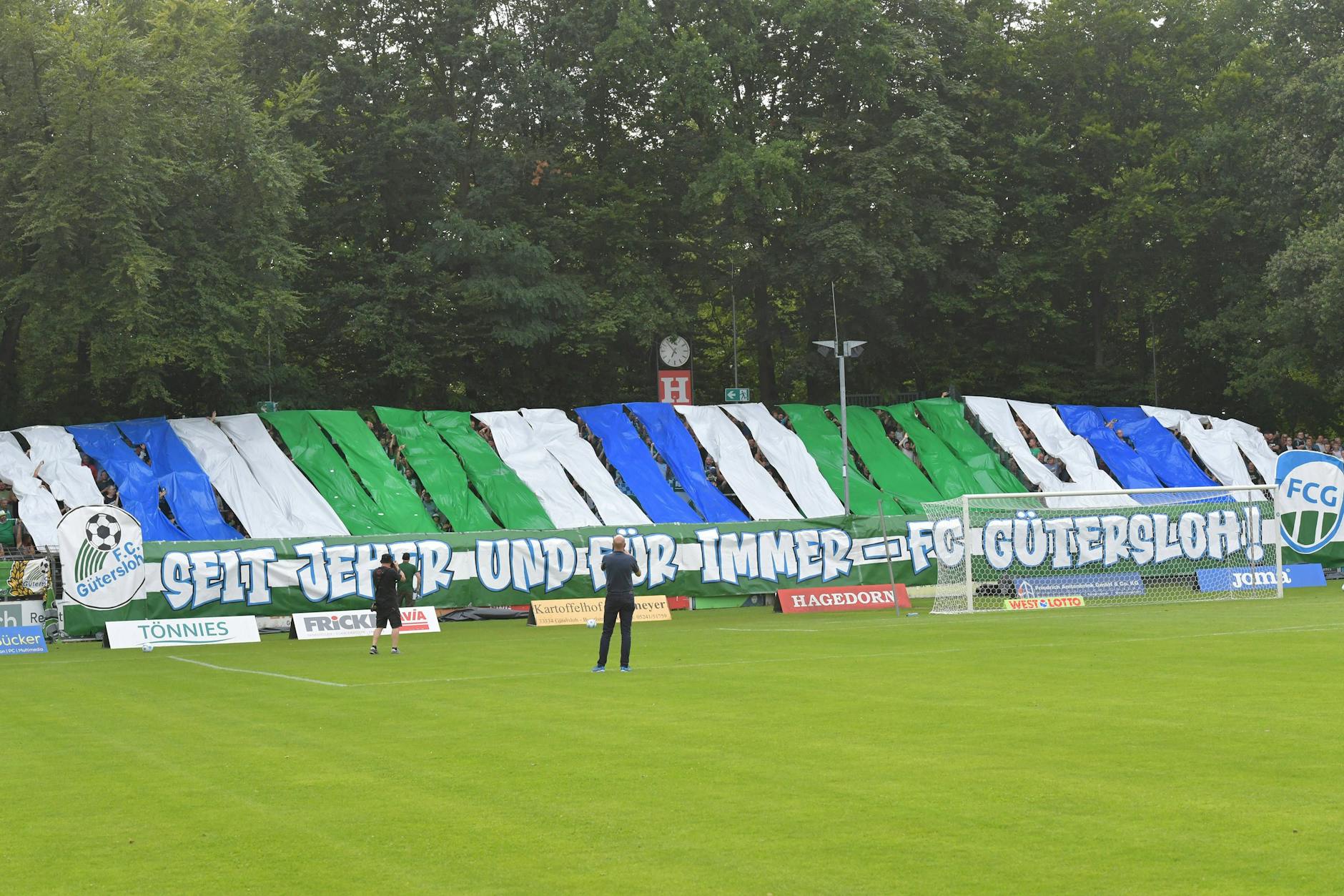 Hinter der „Uhrkurve“ im Ohlendorf Stadion im Heidewald findet am Wochenende der ersten Runde des DFB-Pokals, wenn der FC Gütersloh den 1. FC Union empfangen will, ein Schützenfest statt.