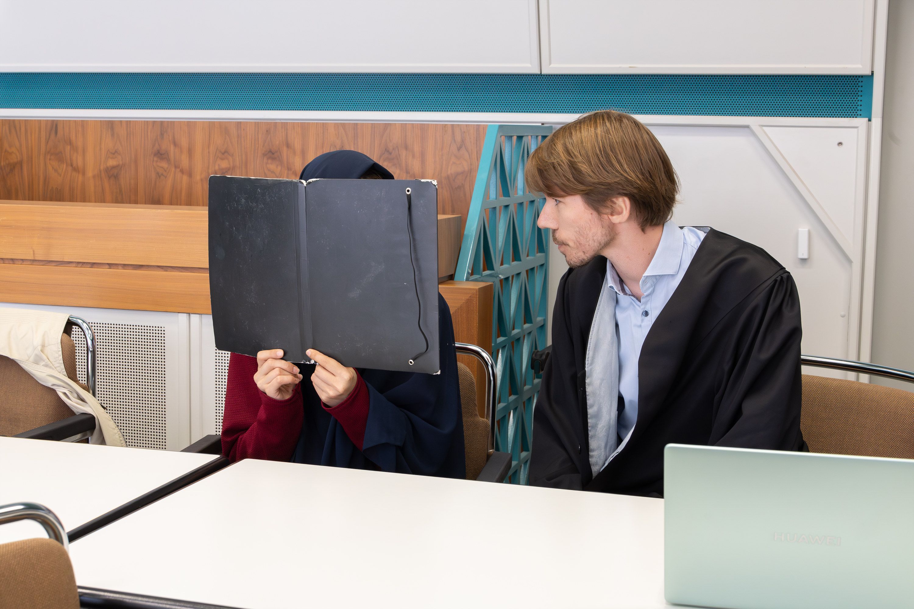 Drama im Spaßbad: Tochter (4) fast ertrunken, weil Mutter schwimmt