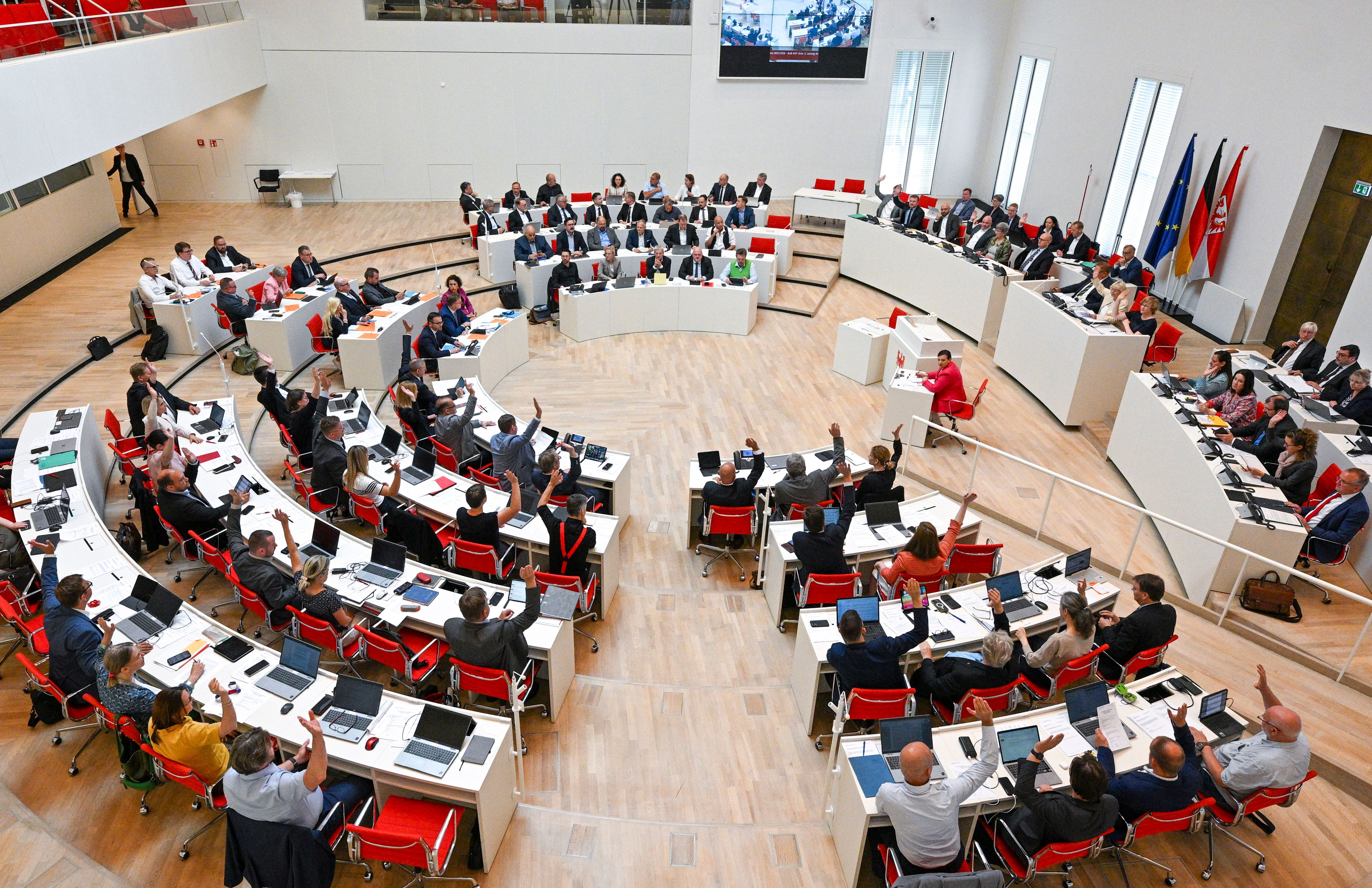 Giga-Windpark im Naturschutzgebiet: Brandenburgs Umweltministerin räumt irreführende Rechtslage ein