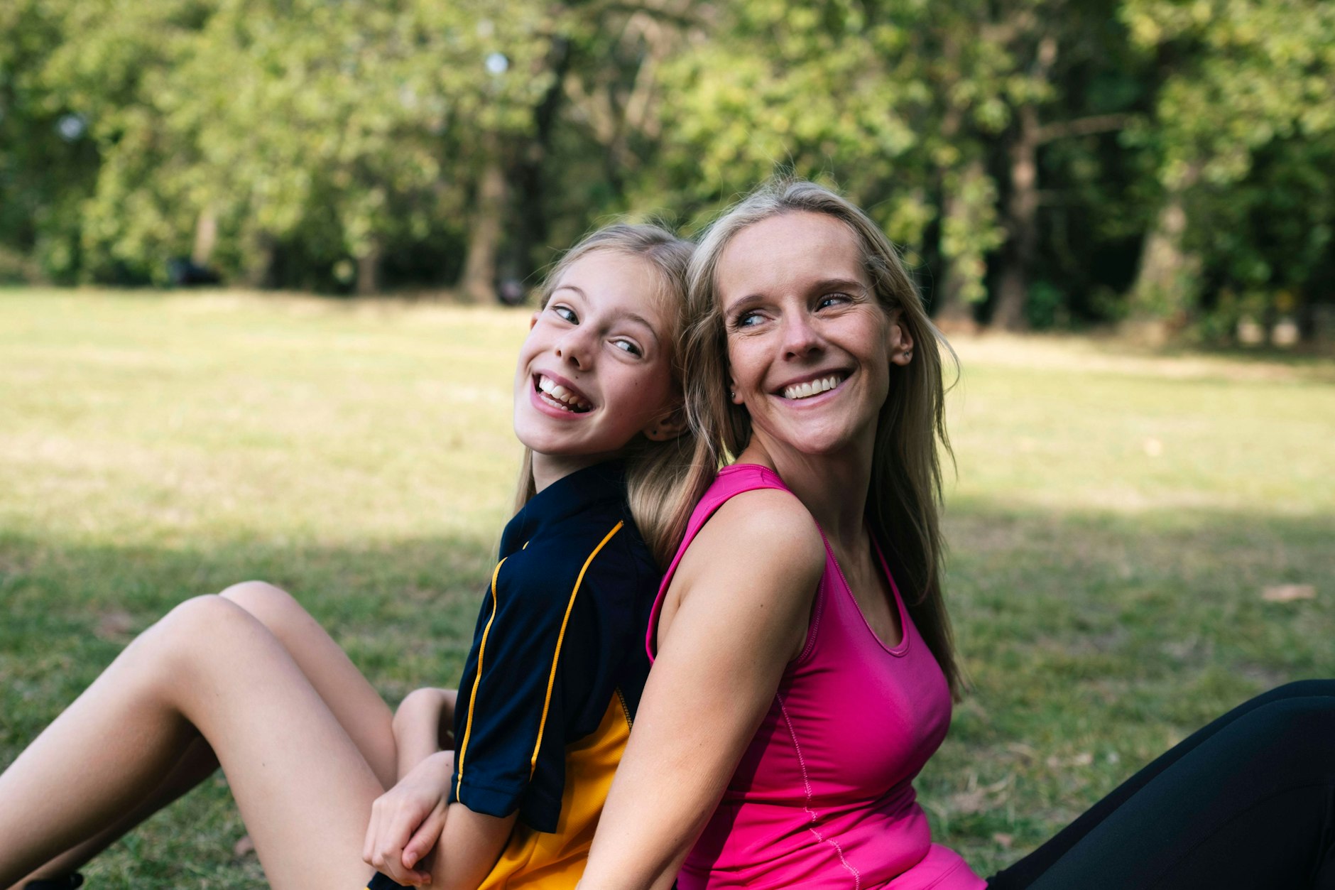 Was die Menschen hier veranstalten, das ist ja wirklich zum Lachen.