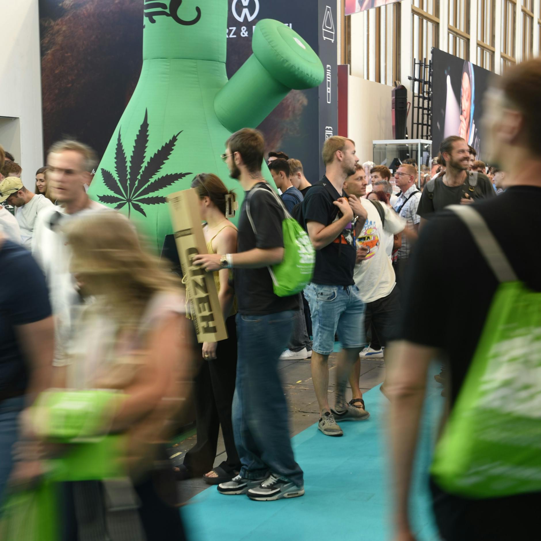 Image - Cannabis-Messe Mary Jane in Berlin: Tausende Besucher mehr als erwartet gekommen