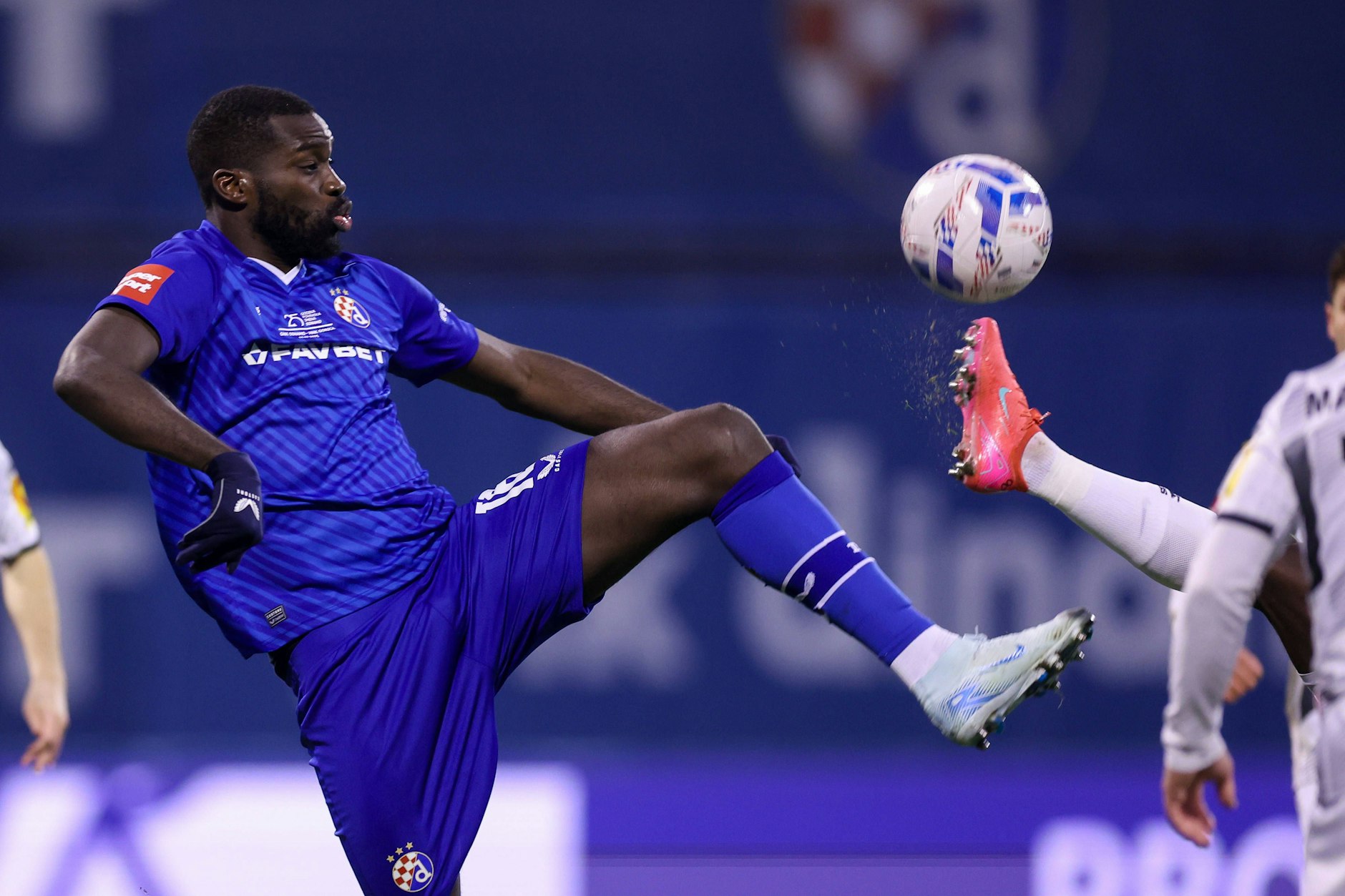 Herthas ehemaliger Flopstürmer Wilfried Kanga enttäuschte auch bei Dinamo Zagreb. Jetzt sucht er sein Glück in Belgien beim KAA Gent.
