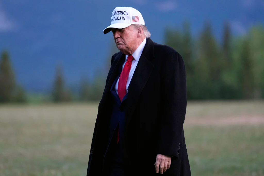 „Wir werden den Krieg beenden“: Iran droht mit Vergeltung – USA in Alarmbereitschaft